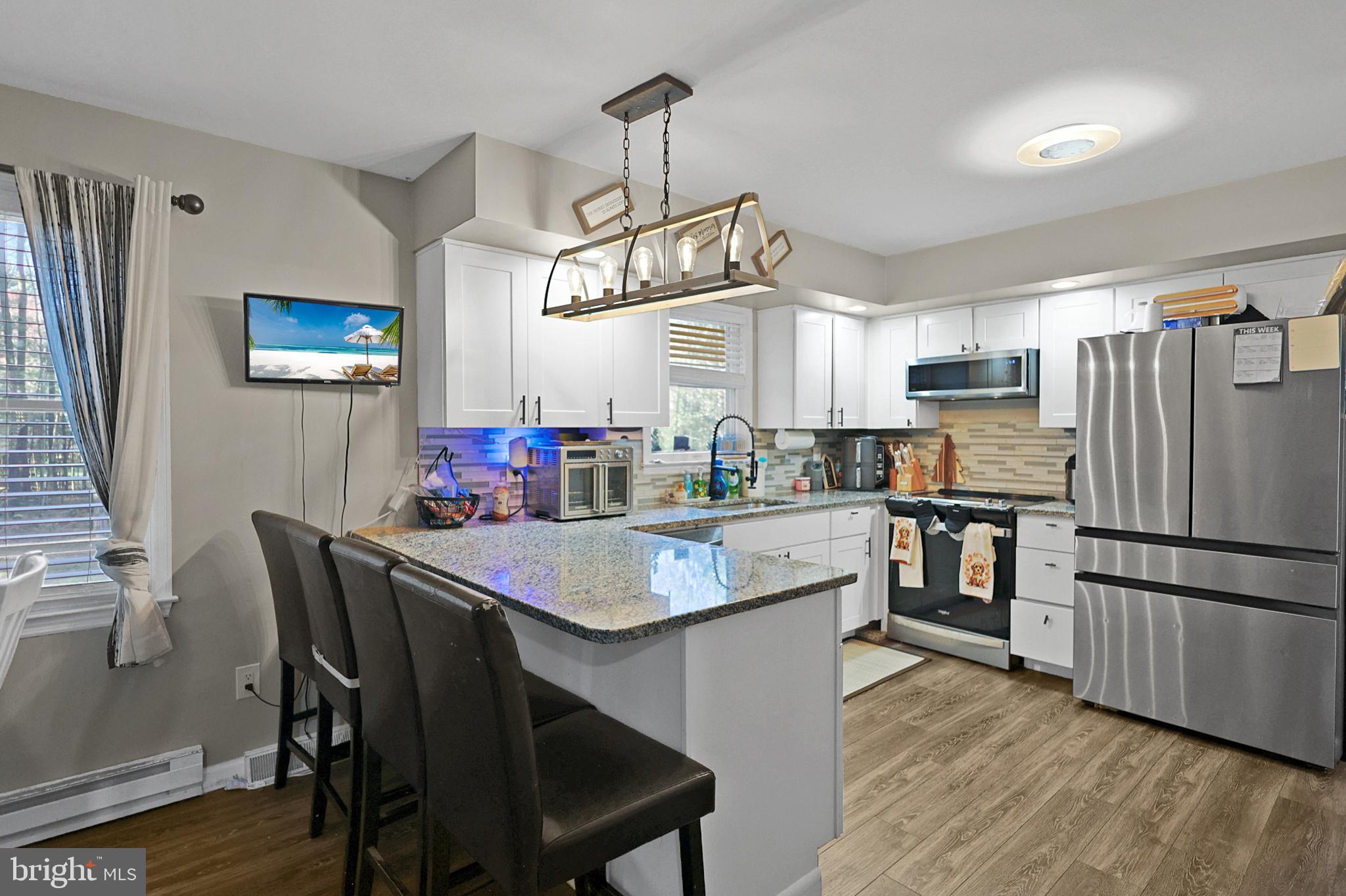 EVERGREEN LAKE - Residential