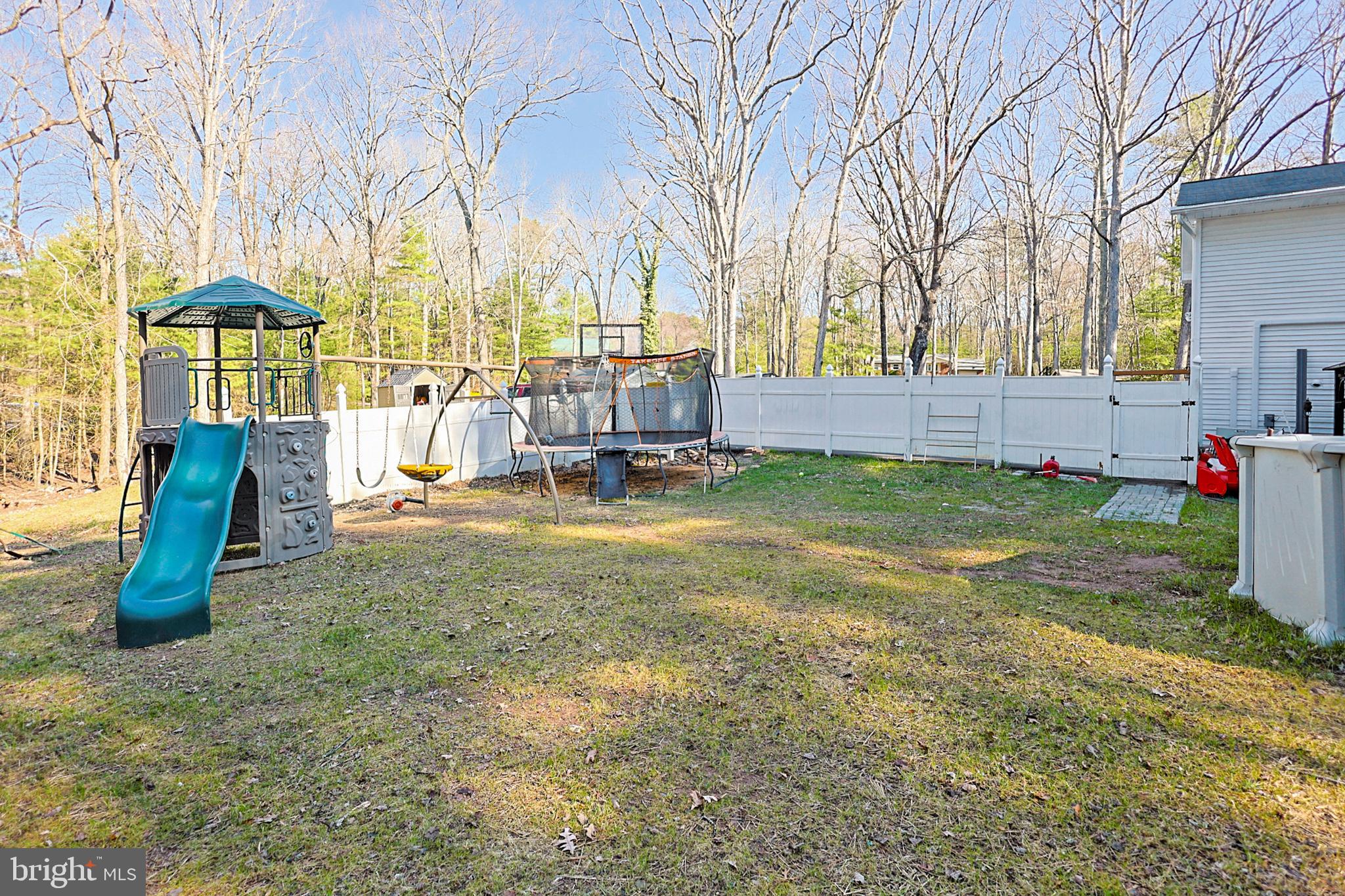 EVERGREEN LAKE - Residential