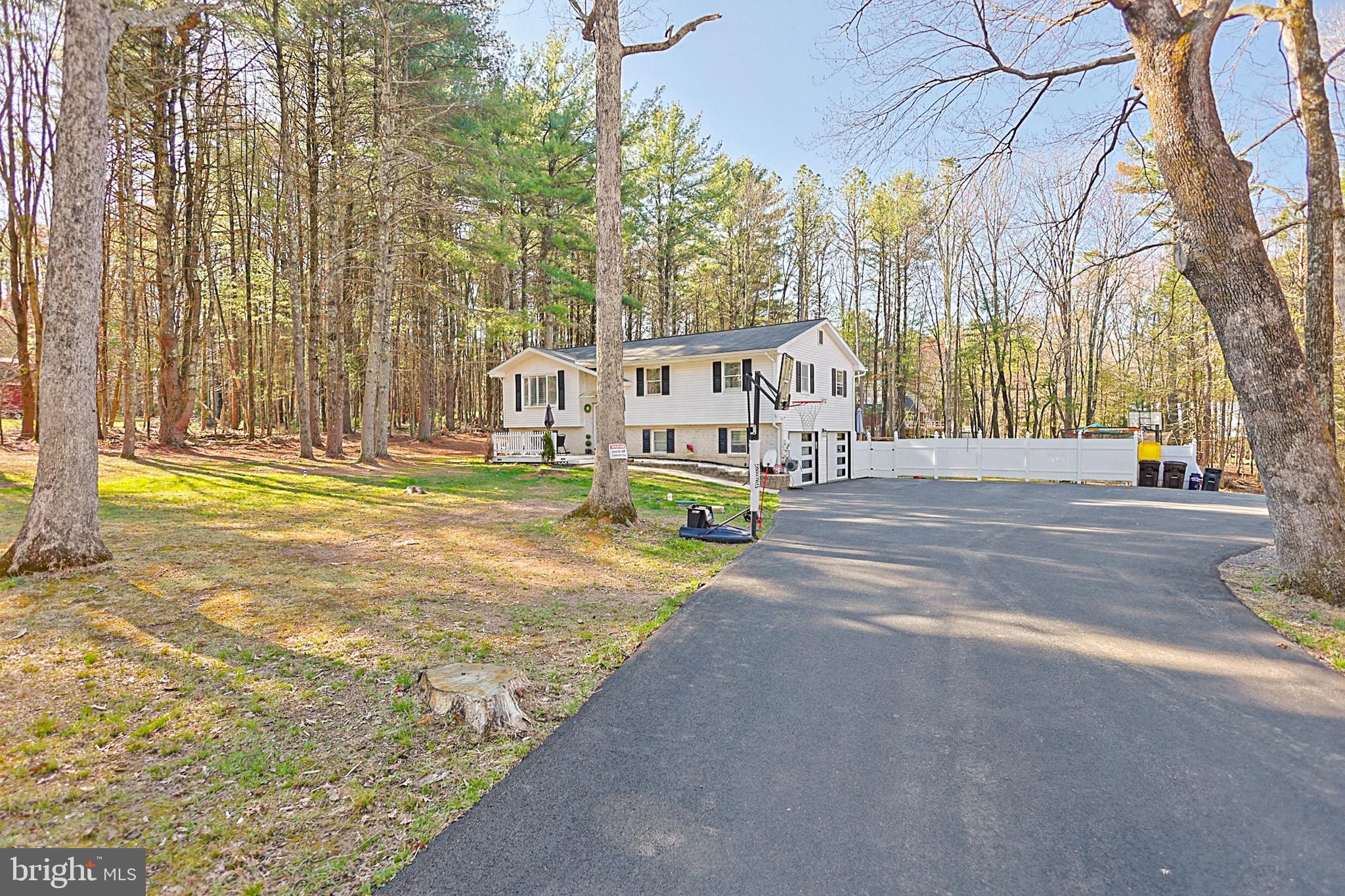 EVERGREEN LAKE - Residential