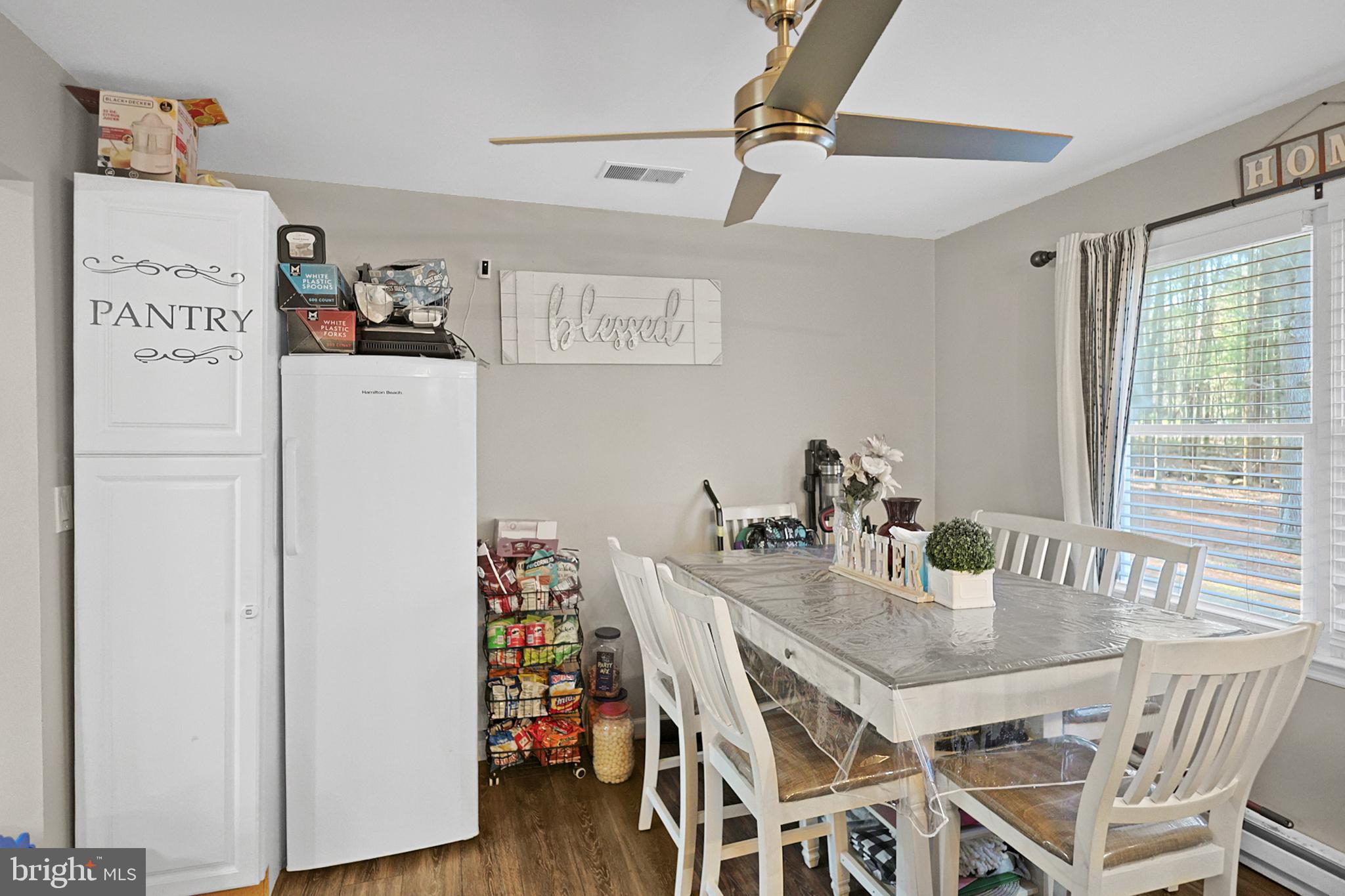 EVERGREEN LAKE - Residential