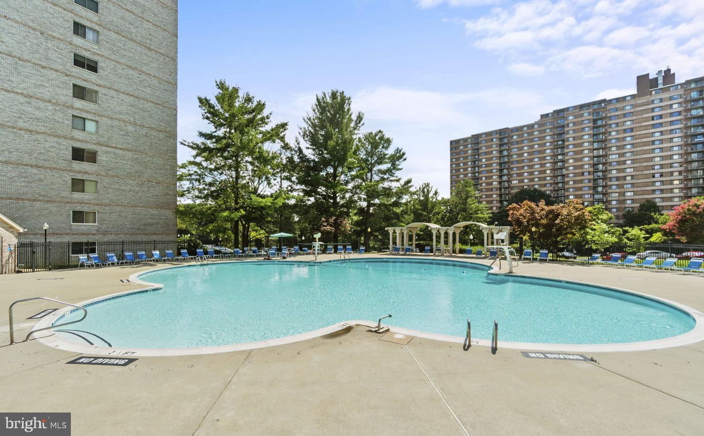 UNIVERSITY TOWERS CODM - Residential