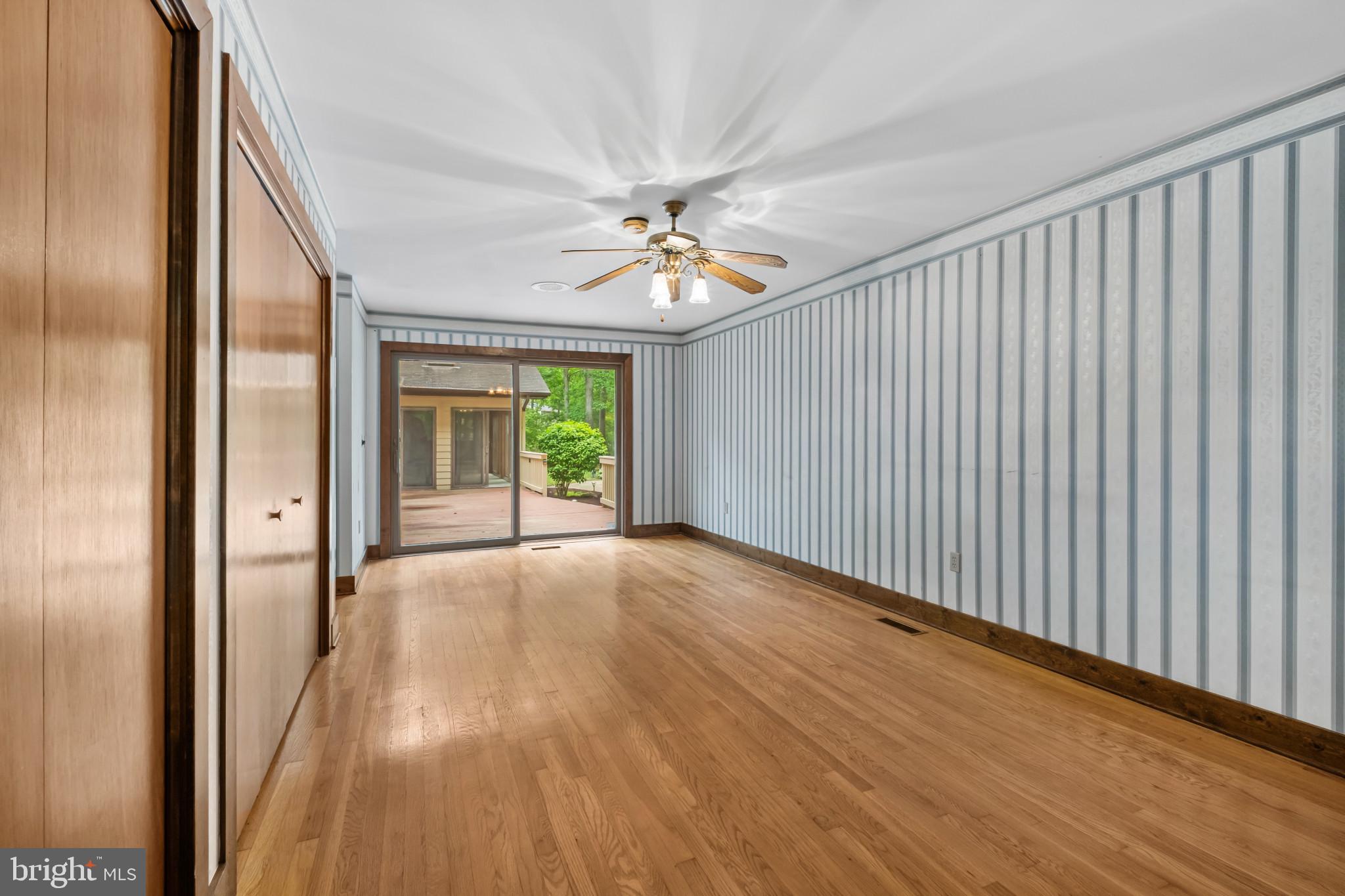 QUEEN ANNE WOODS - Residential