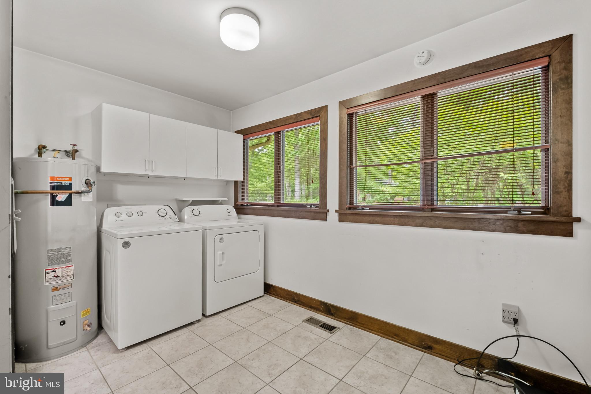 QUEEN ANNE WOODS - Residential