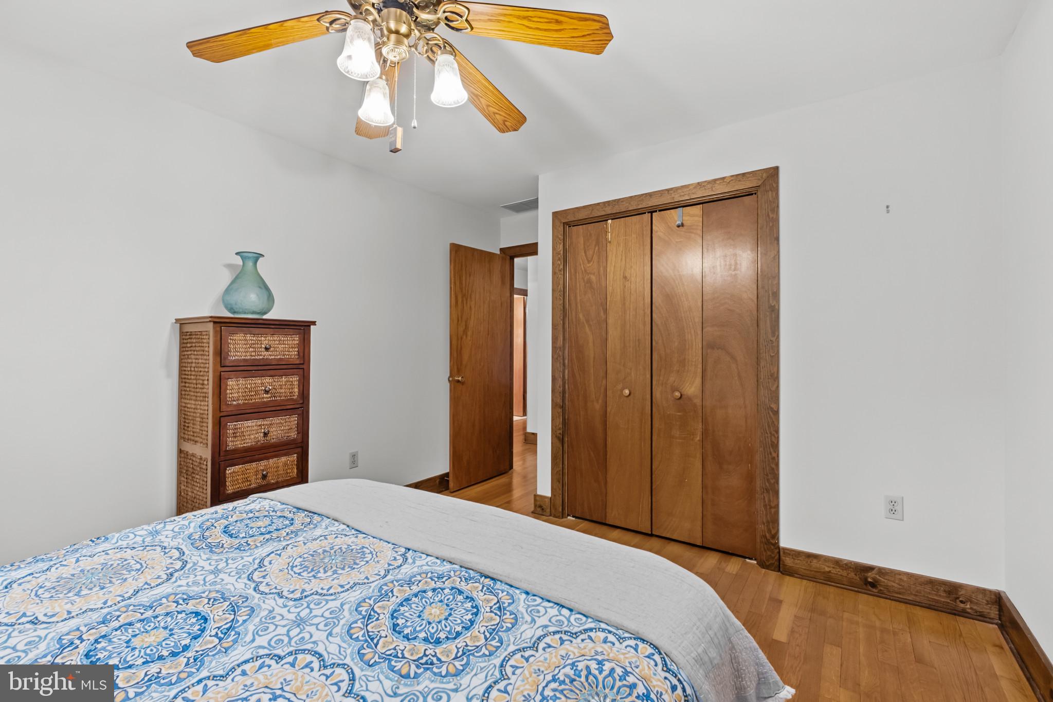 QUEEN ANNE WOODS - Residential