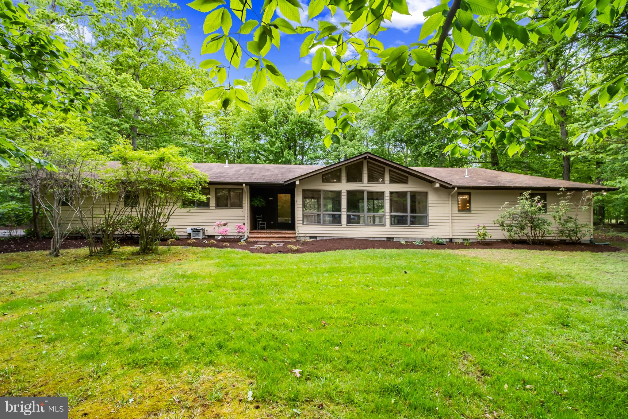 QUEEN ANNE WOODS - Residential