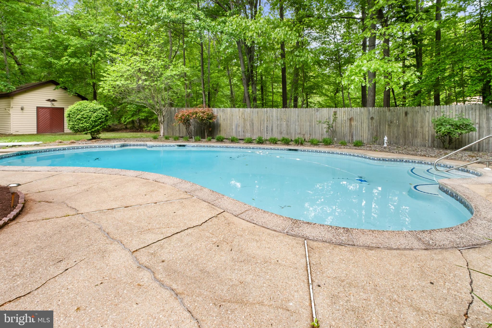 QUEEN ANNE WOODS - Residential