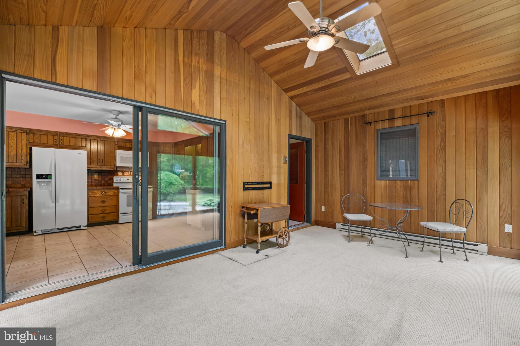 QUEEN ANNE WOODS - Residential