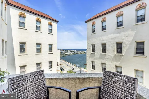 400 Deal Lake Drive Unit 8F, Asbury Park, NJ MLS: NJMM2004106