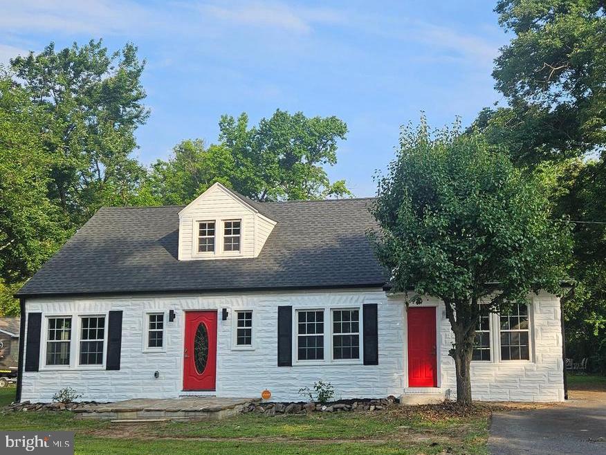 Welcome Home – Fully Renovated and Ready for Your Family!
This beautifully renovated home is the perfect choice for first-time buyers, growing families, or anyone looking for a fresh start in a peaceful community. Every upgrade has been thoughtfully made to provide comfort, style, and long-term peace of mind.
Enjoy significant updates like a new roof (1.5 years old), a new water well (2 years), and a new driveway (1 year), all offering lasting value. Inside, discover brand-new flooring, a modern kitchen featuring top-of-the-line appliances, and updated bathrooms with attention to detail throughout the entire home.
The main floor offers a highly desirable layout, including a master bedroom on the main level with a double sink vanity in the master bath, plus a walk-in shower and tub combo for ultimate convenience and comfort. A beautiful exposed brick wall adds a touch of character and warmth to the home’s interior design.
The extensive driveway can accommodate 5+ vehicles, perfect for households with multiple drivers or guests. Outside, a spacious backyard offers plenty of room for kids, pets, or entertaining, while the large rear deck (2 years old) is ideal for BBQs, family gatherings, or peaceful evenings outdoors.
Bonus: This home is ideally situated within walking distance of a waterfront gem—the Paradise Beach Community Beach, exclusive to neighborhood residents. Whether you're looking to enjoy a relaxing evening by the water or make summer memories with family and friends, this beach is just a short stroll away.
Whether you're starting a new chapter or simply looking for a beautiful place to call home, this move-in-ready property checks all the boxes.
Come see for yourself what makes this home special—you’ll fall in love the moment you arrive.