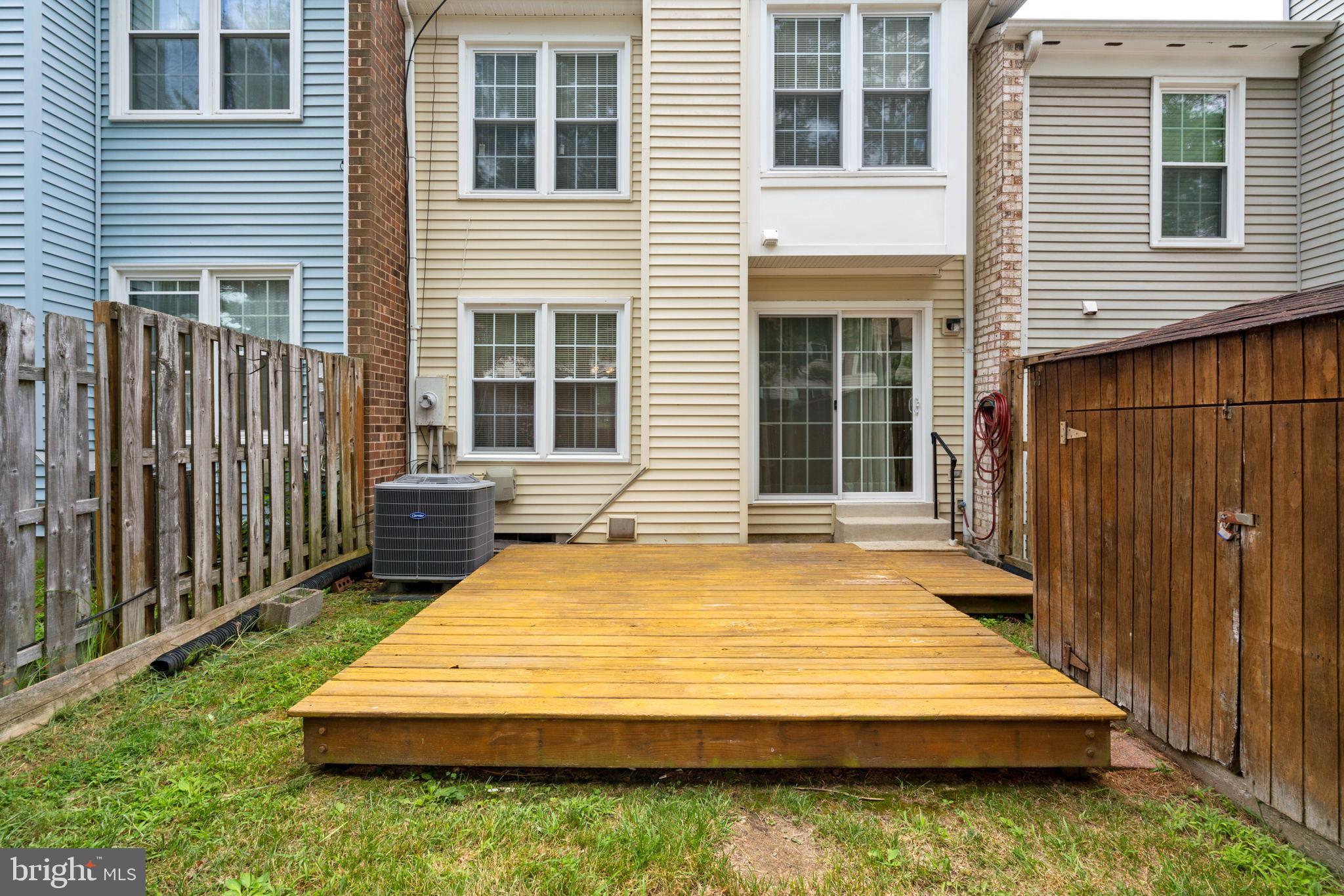 PROMONTORY OAKS - Residential