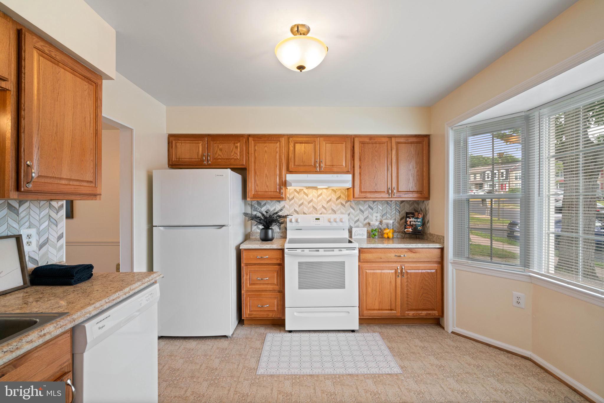 PROMONTORY OAKS - Residential