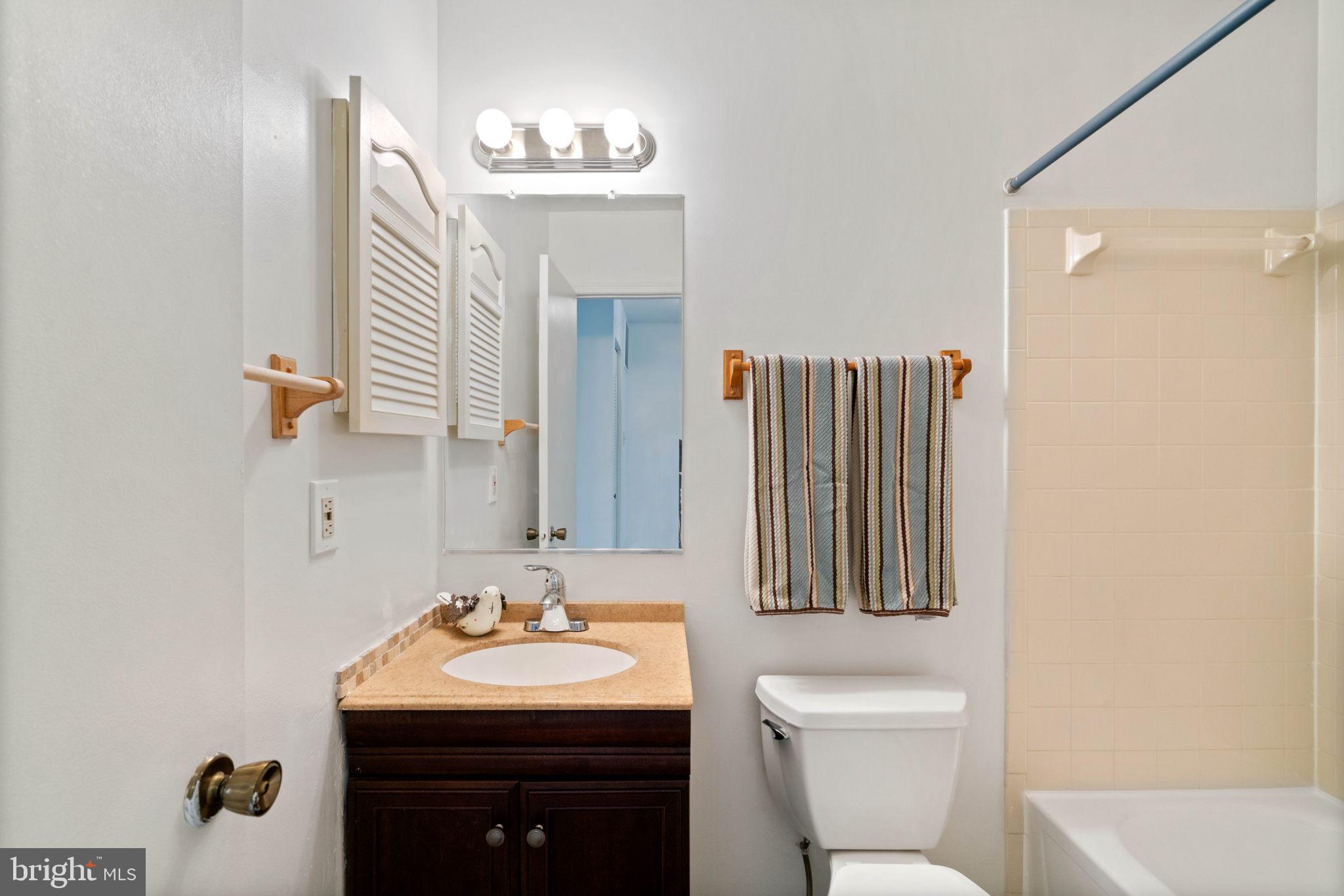 PROMONTORY OAKS - Residential