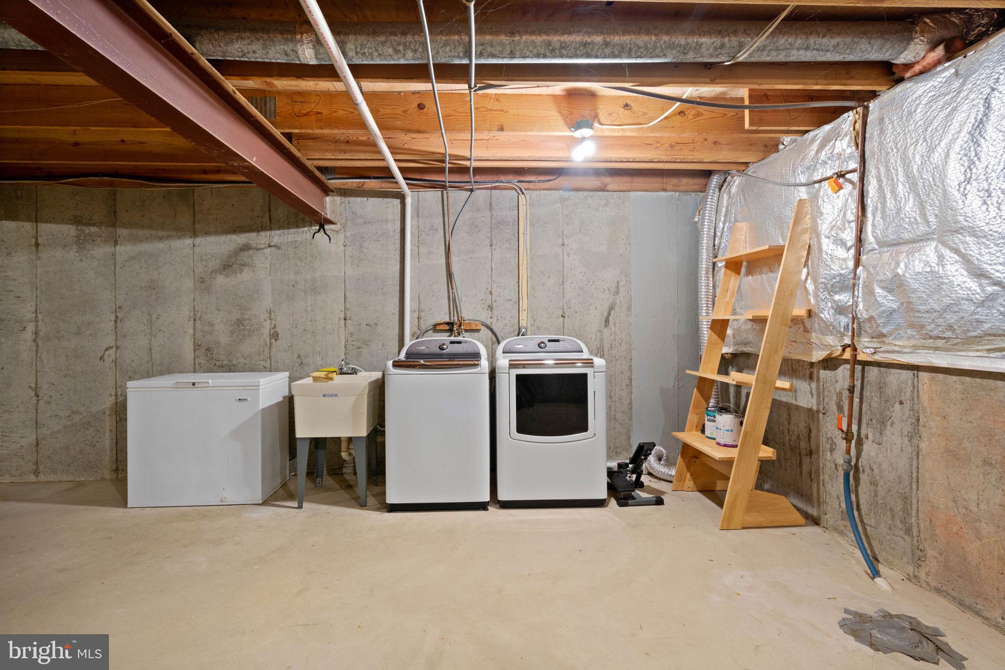 PROMONTORY OAKS - Residential