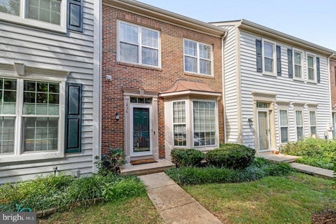 Photo of 5438 Summer Leaf Lane, ALEXANDRIA, VA 22312 (MLS # VAFX2332118)