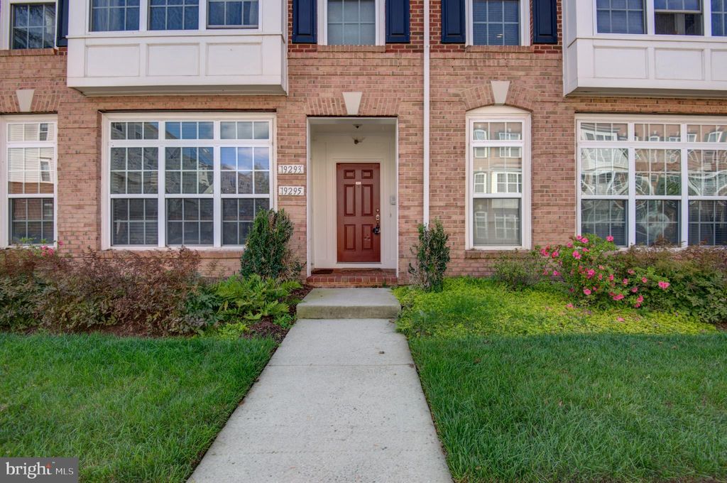 Photo of 19293 Harlow Square, LEESBURG, VA 20176 (MLS # VALO2107988)