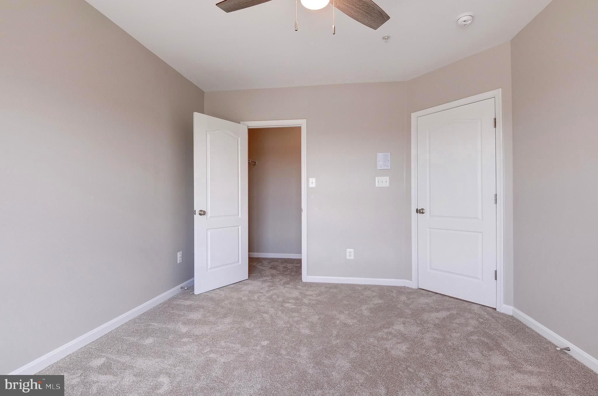 LANSDOWNE TOWN CENTER CONDOS - Residential