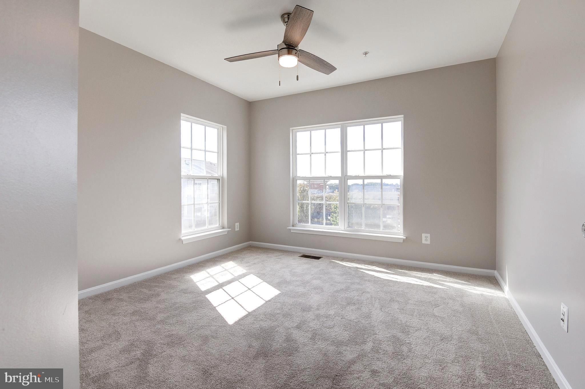 LANSDOWNE TOWN CENTER CONDOS - Residential