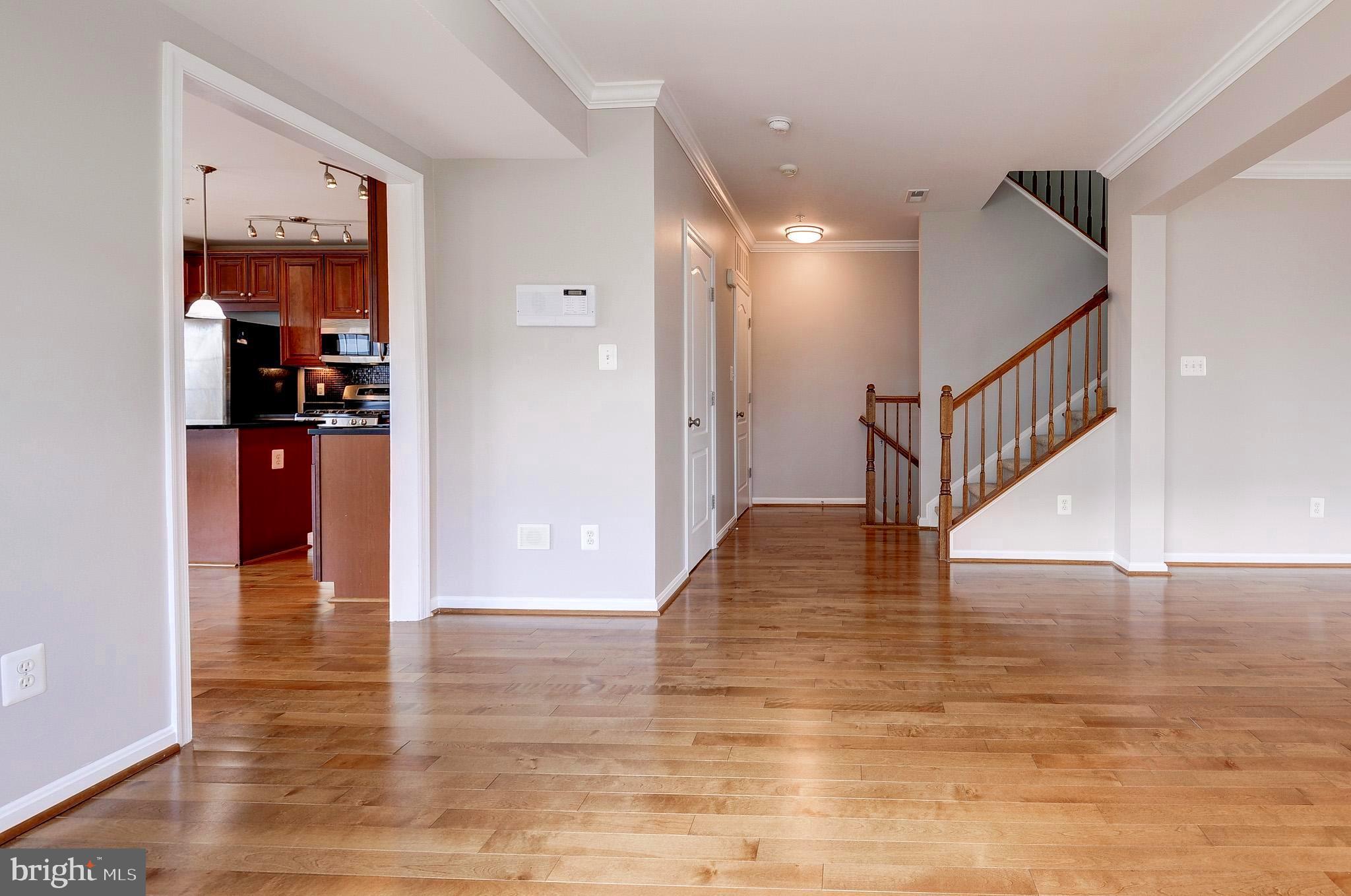 LANSDOWNE TOWN CENTER CONDOS - Residential