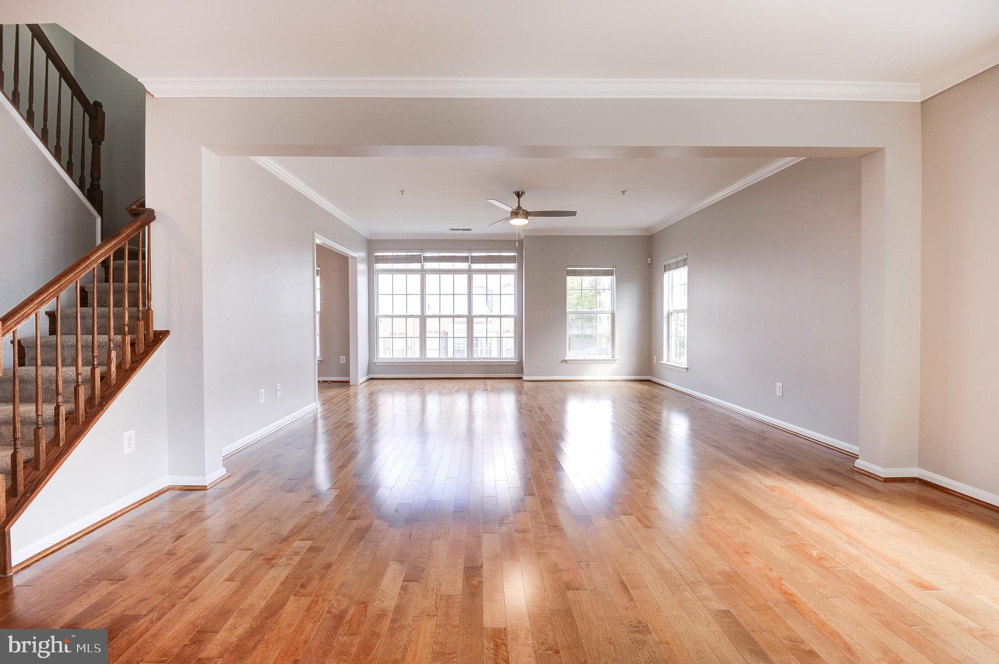 LANSDOWNE TOWN CENTER CONDOS - Residential