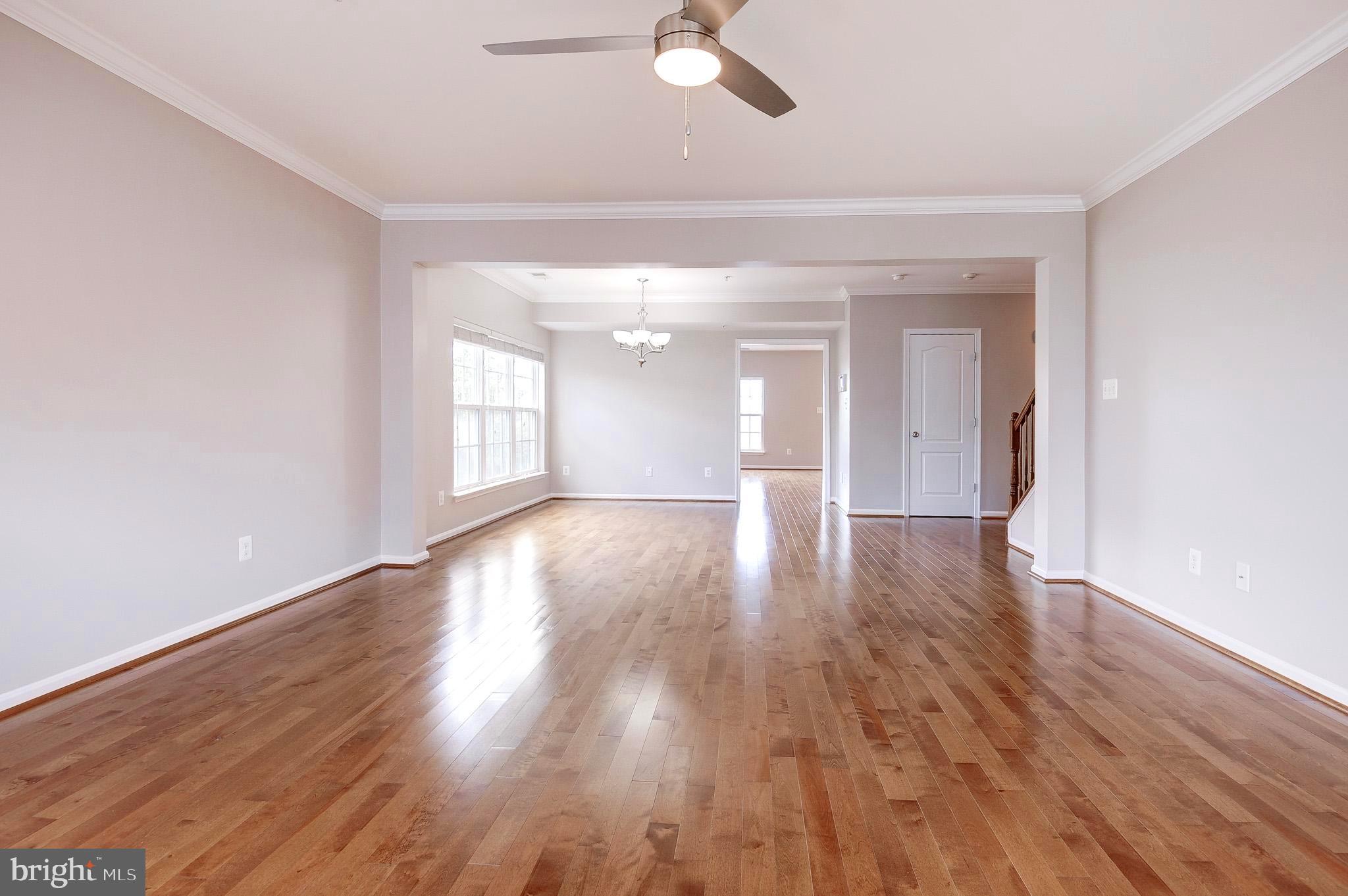 LANSDOWNE TOWN CENTER CONDOS - Residential