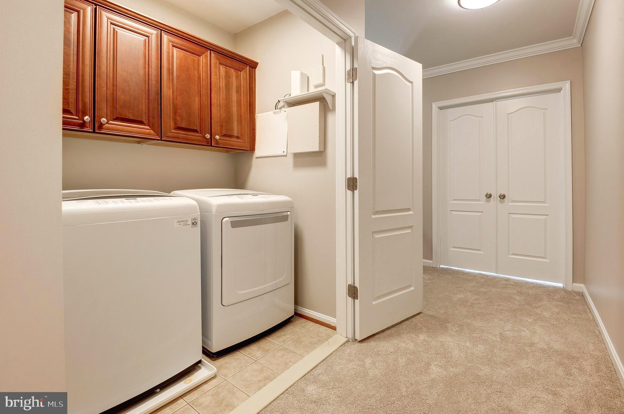 LANSDOWNE TOWN CENTER CONDOS - Residential