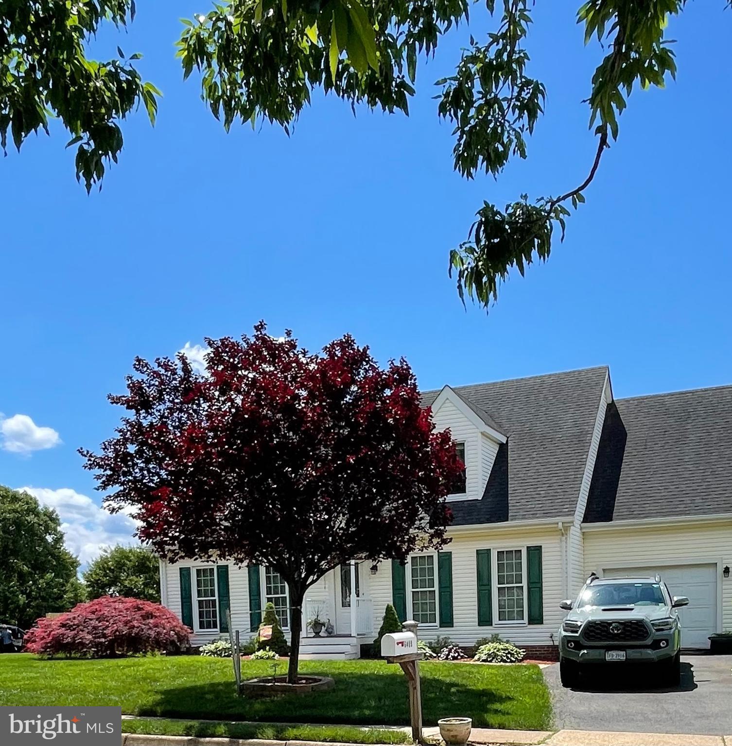 6409 WATERDALE COURT