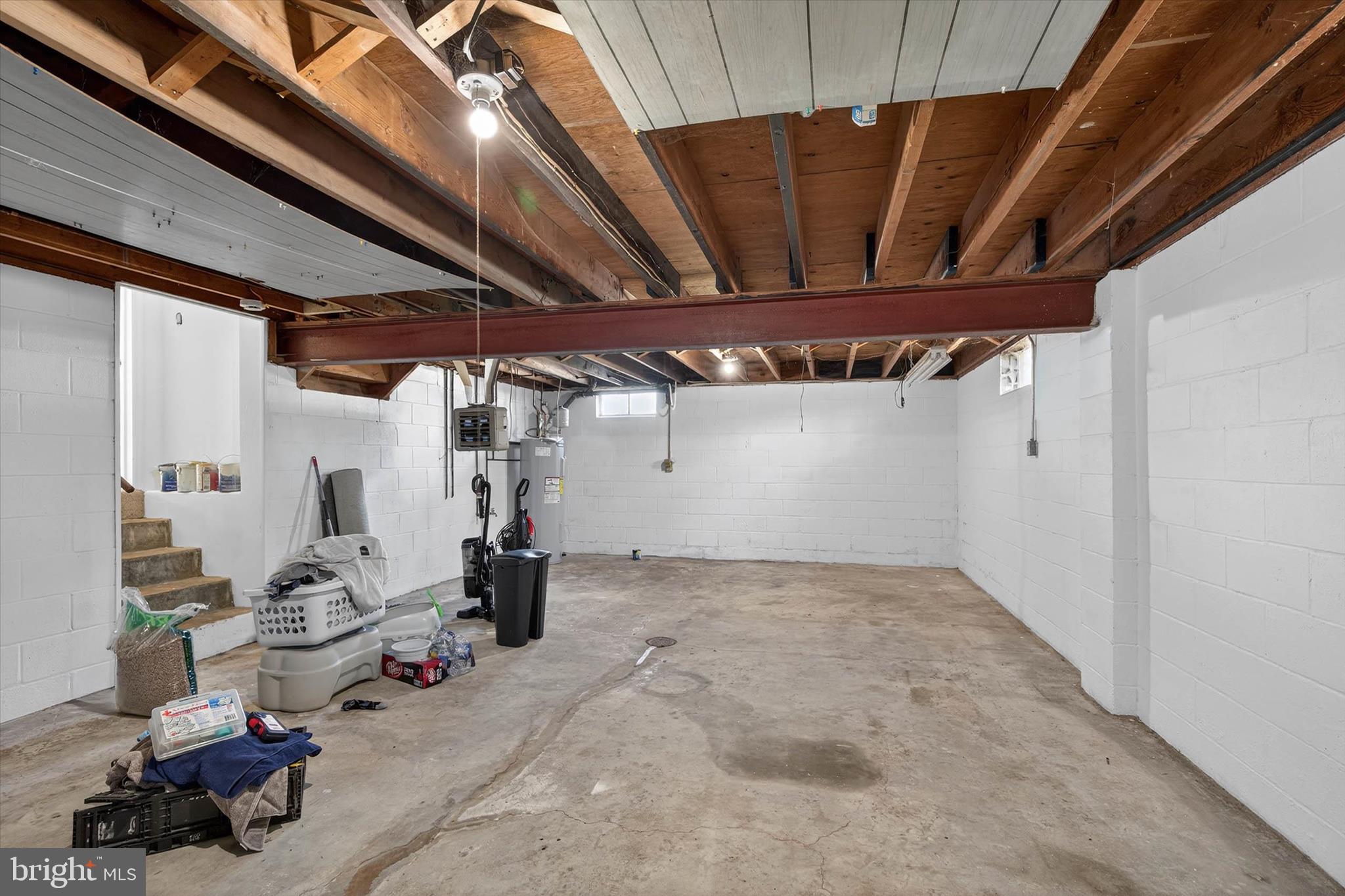 MONTROSE MANOR - Residential