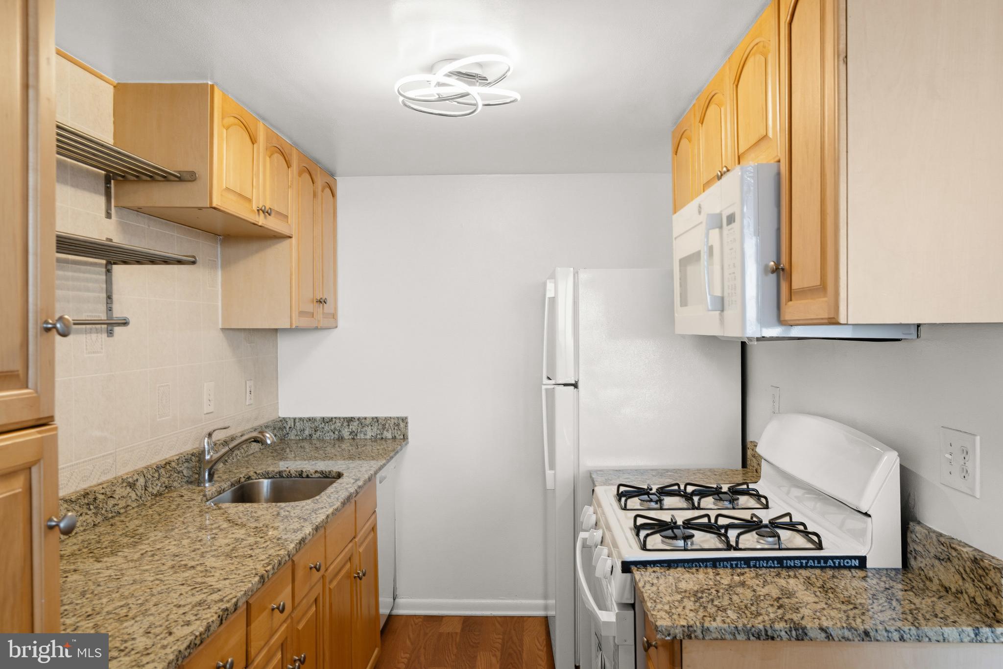 FORTY SIX HUNDRED - Residential