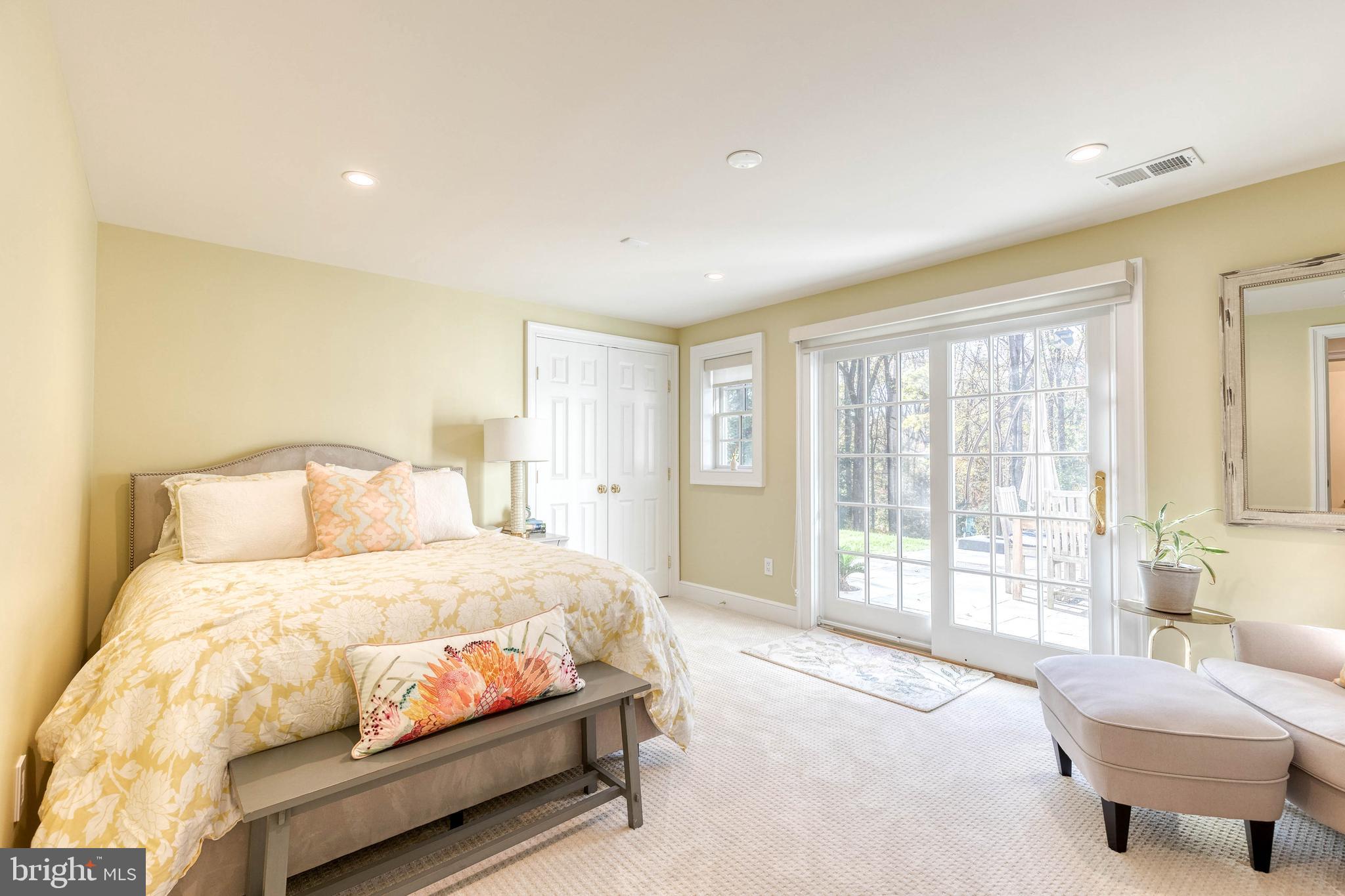 RUXTON - Residential