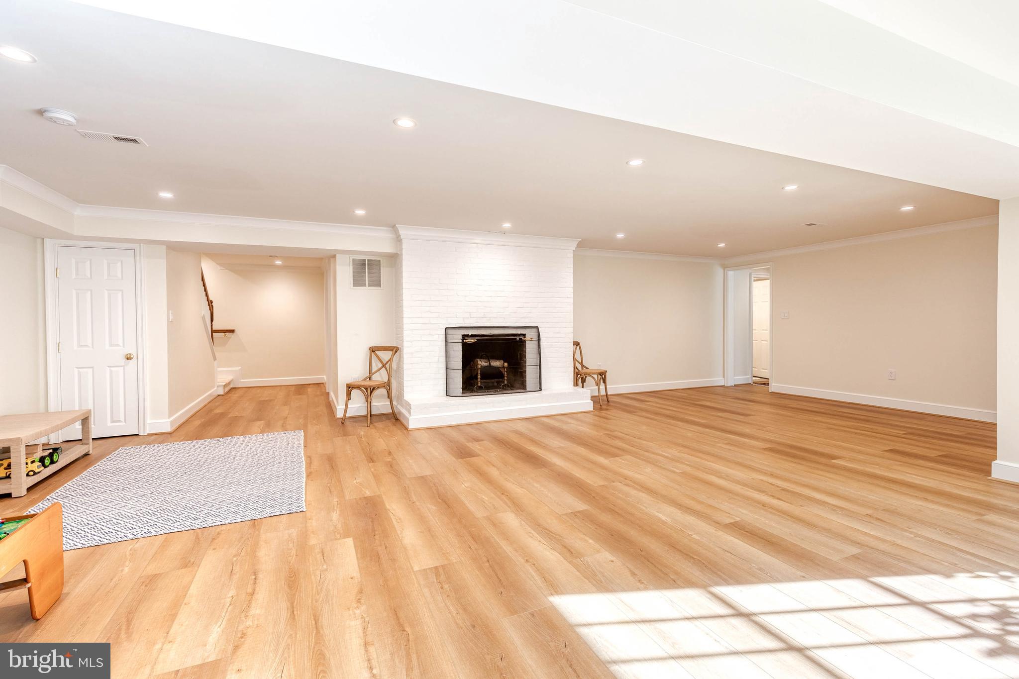 RUXTON - Residential