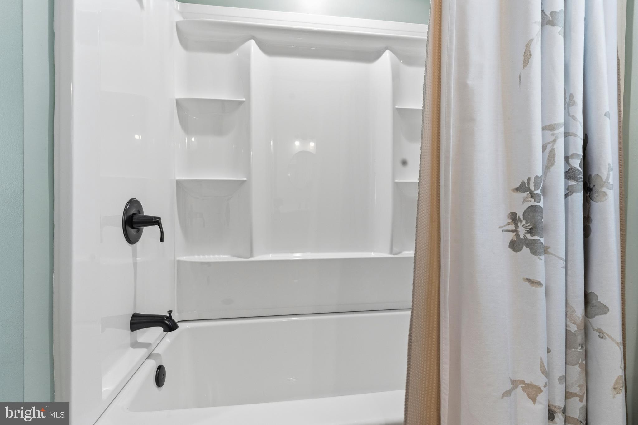 TOWN CREEK - Residential