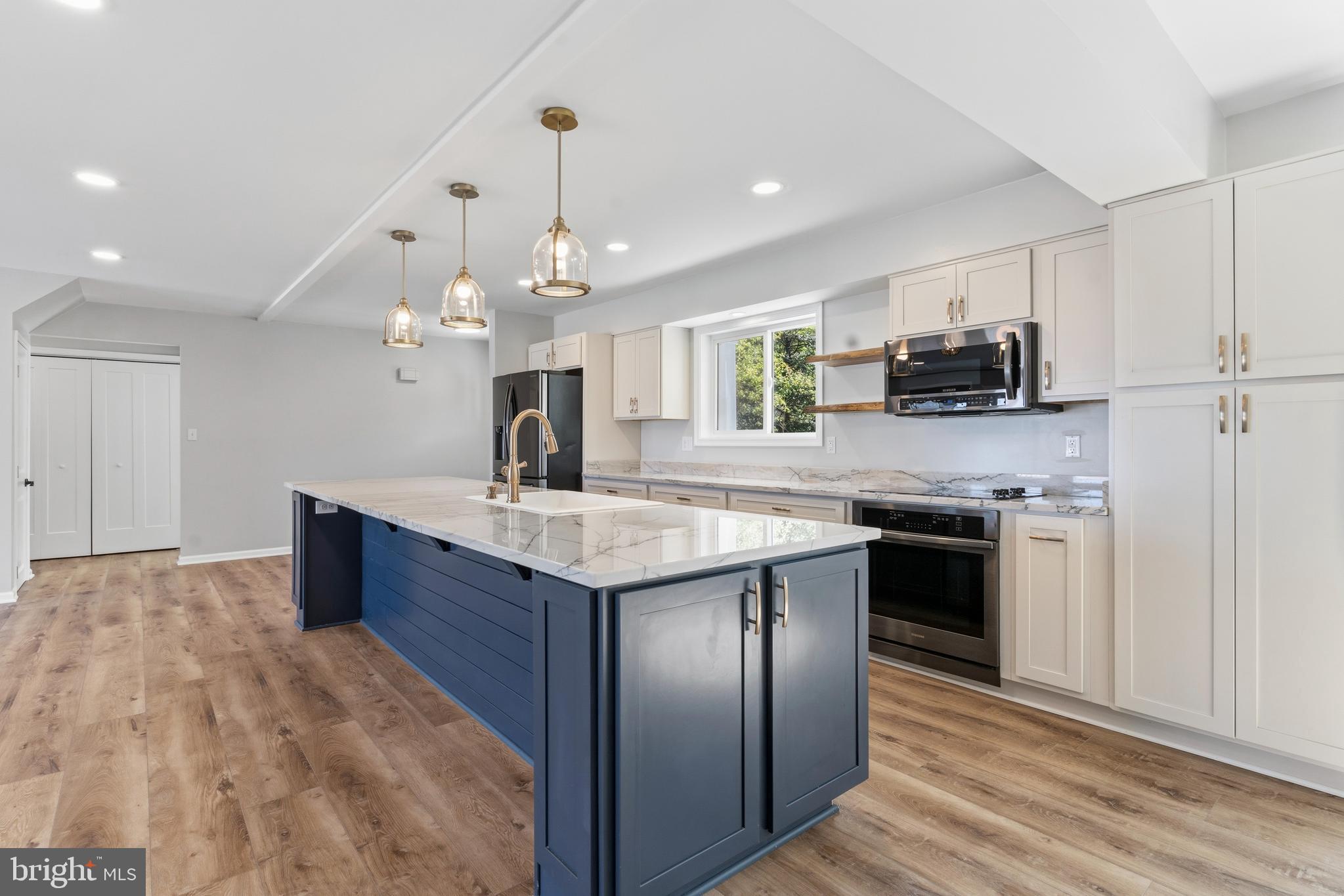 TOWN CREEK - Residential