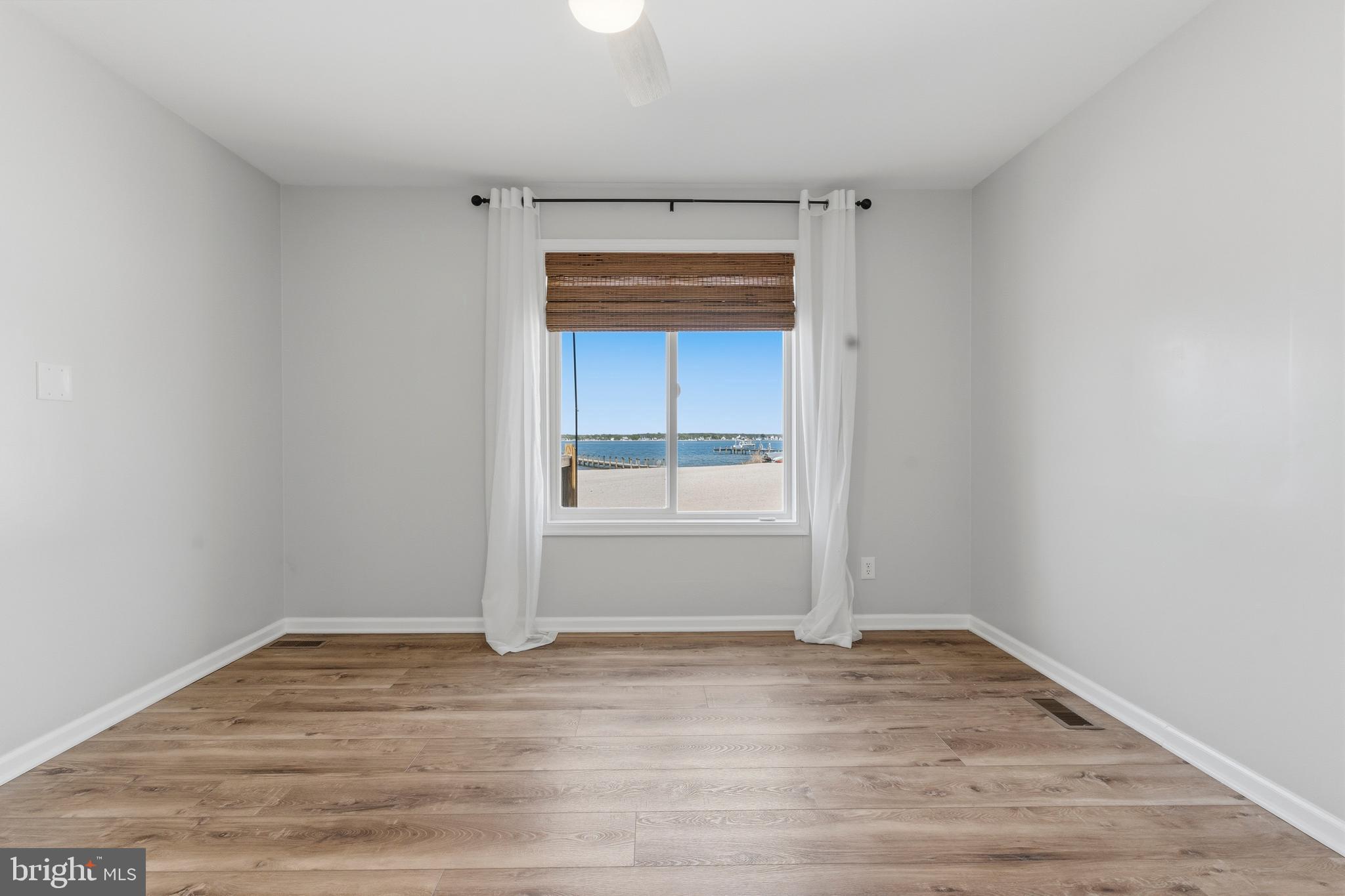 TOWN CREEK - Residential