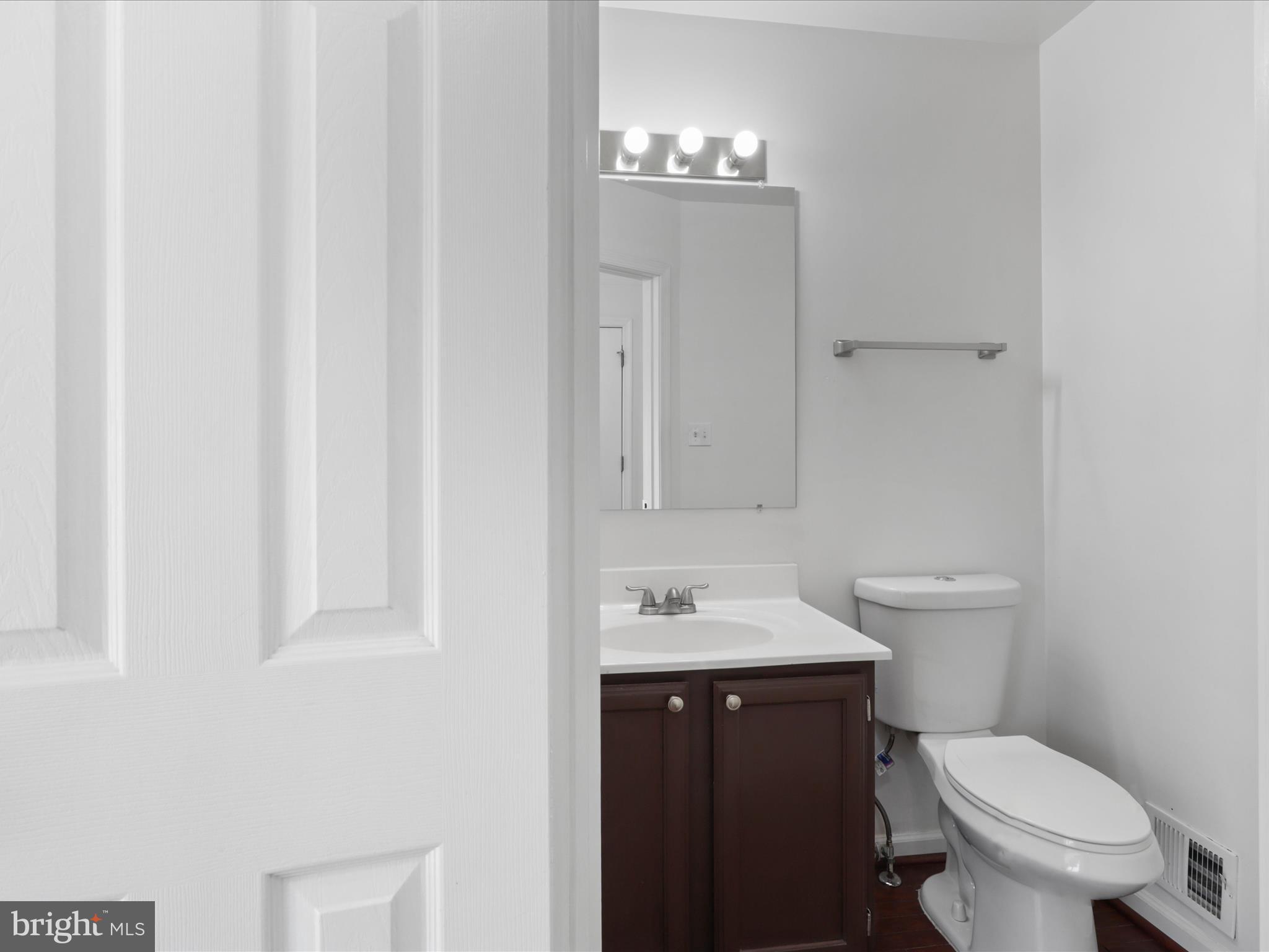 RIVER OAKS - Residential