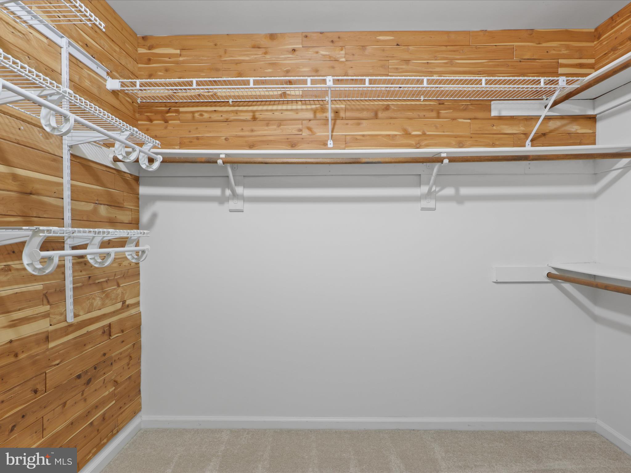 RIVER OAKS - Residential