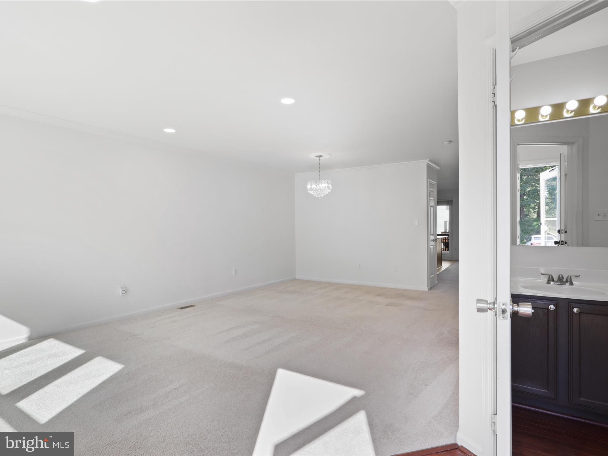 RIVER OAKS - Residential