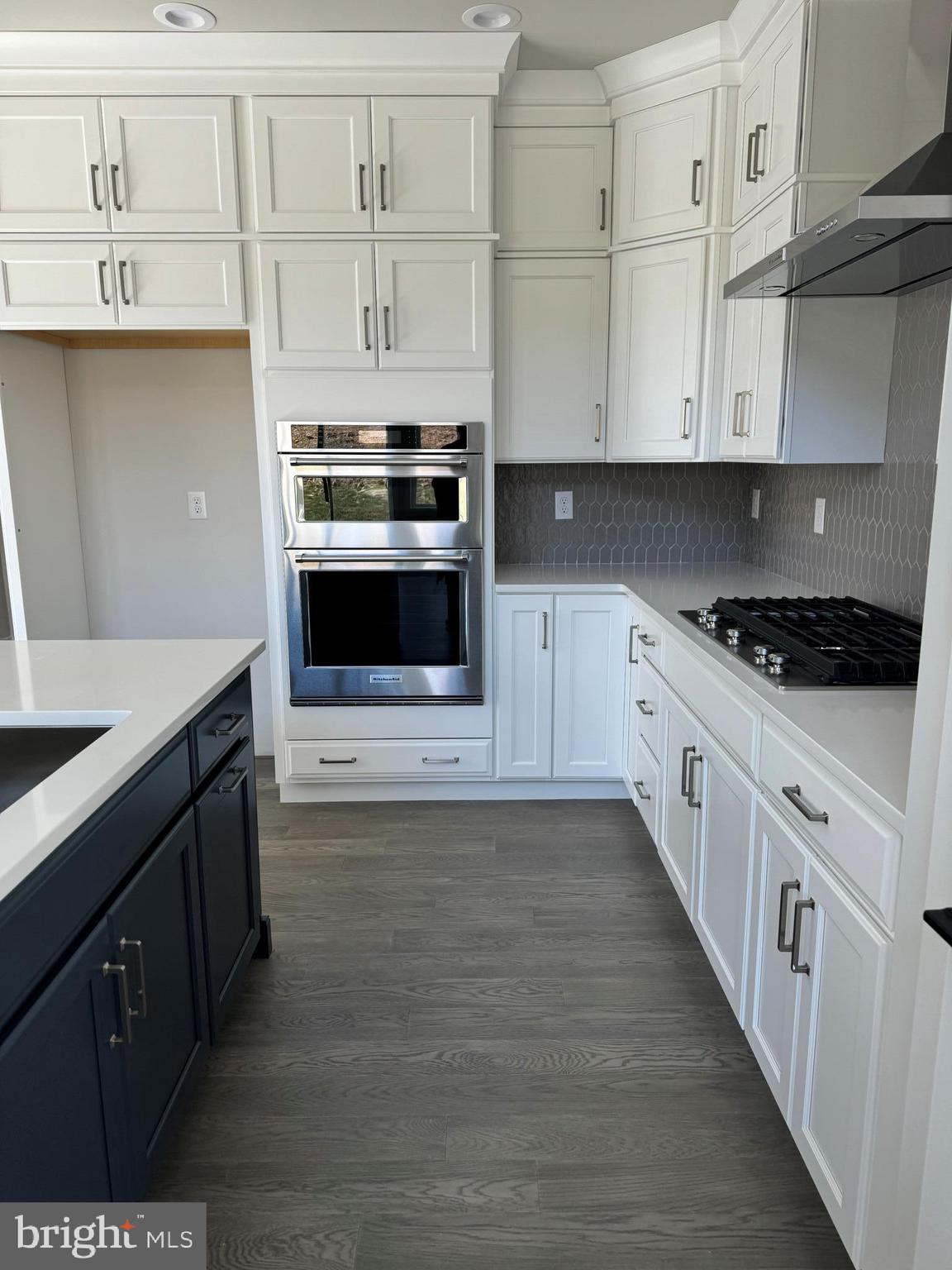 526 TRIFECTA ROAD 284