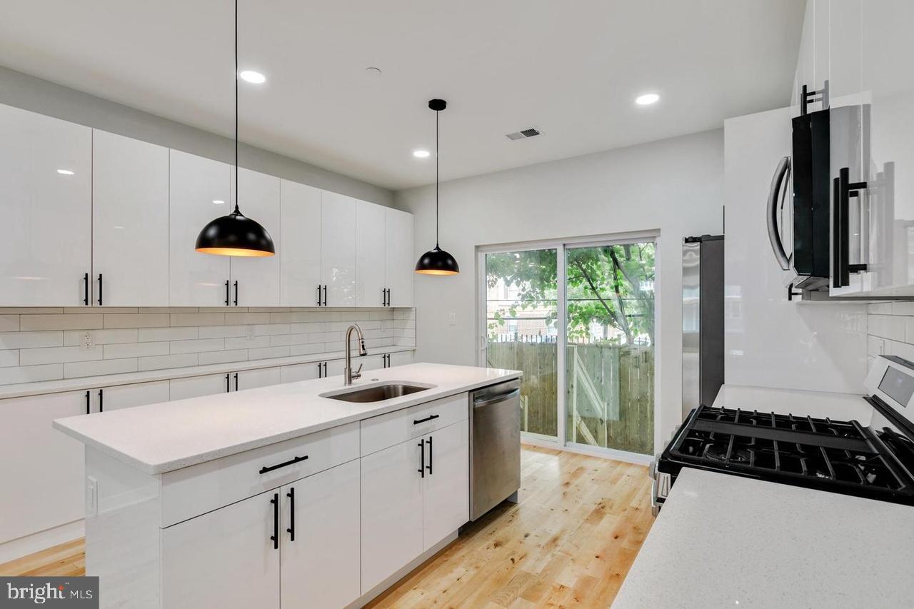 GRAYS FERRY - Residential