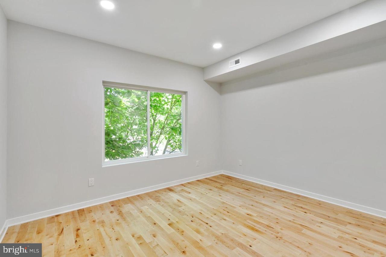 GRAYS FERRY - Residential