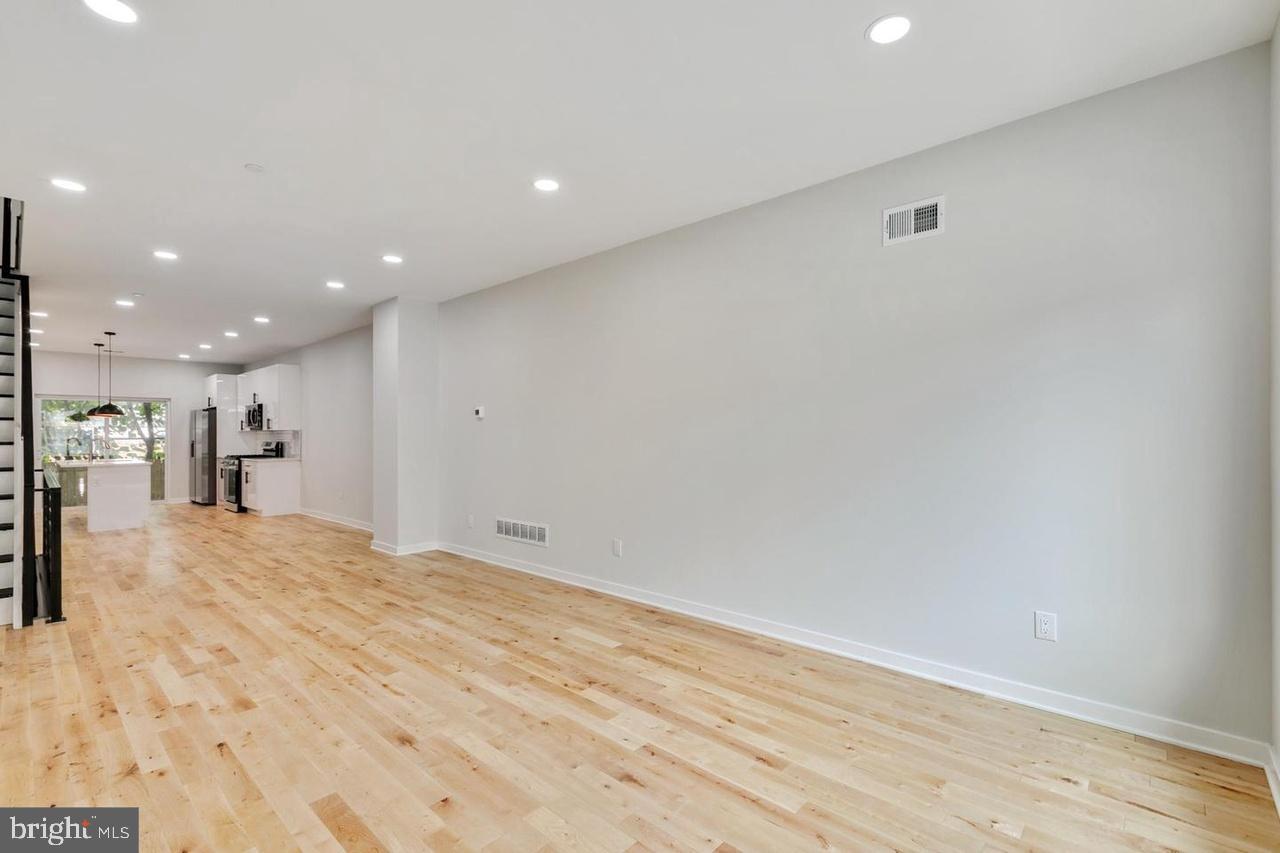 GRAYS FERRY - Residential