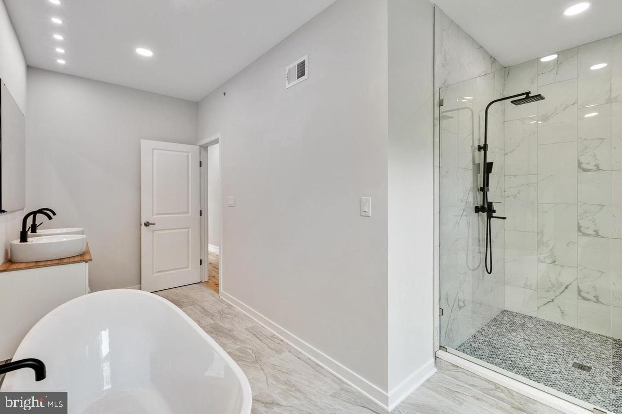 GRAYS FERRY - Residential