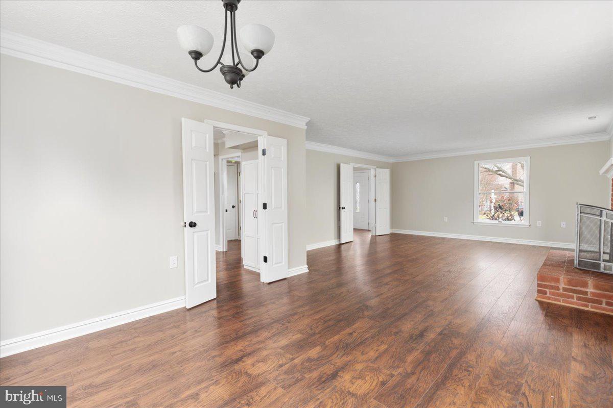 ALBIN VILLAGE - Residential