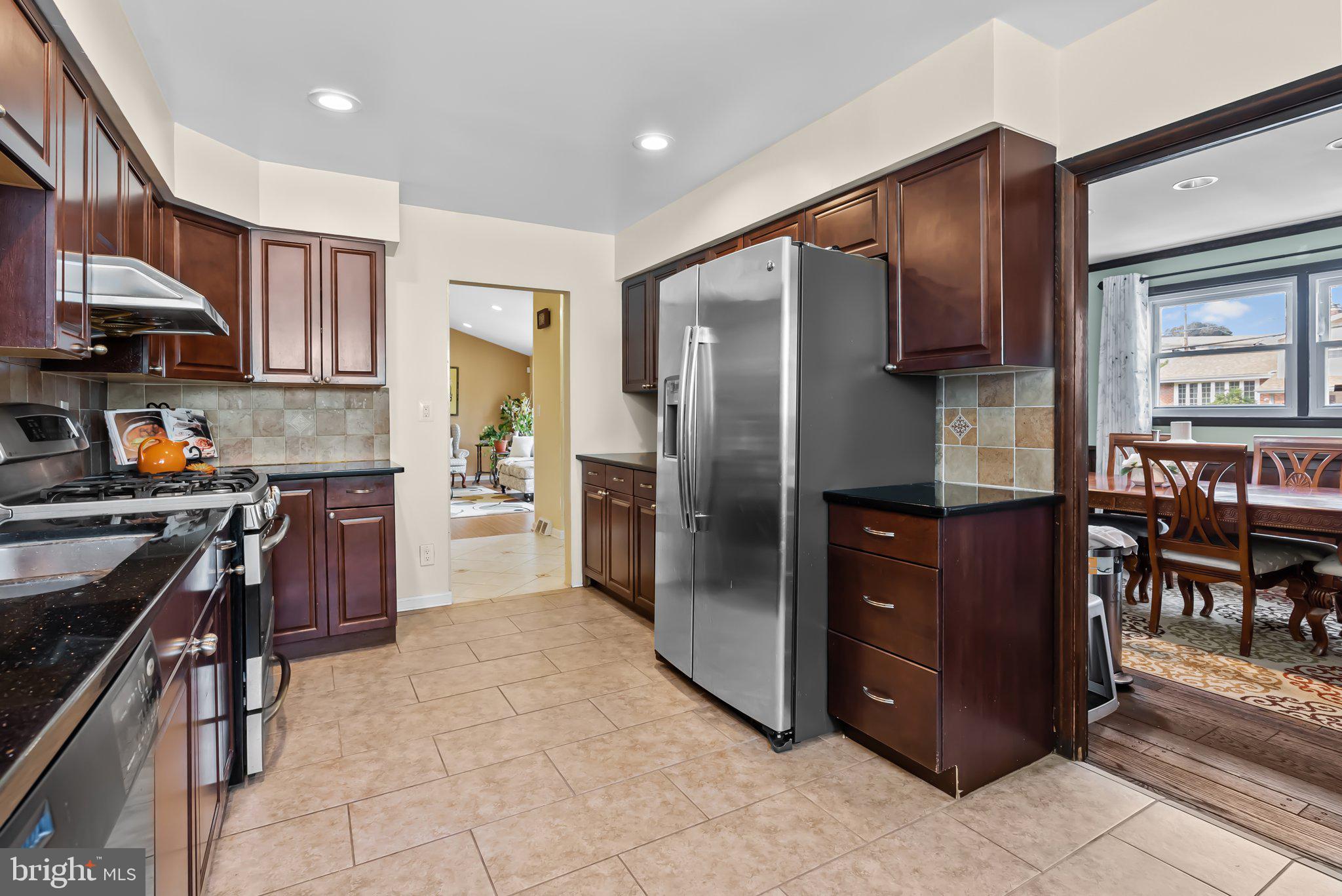 PHILADELPHIA (NORTHEAST) - Residential