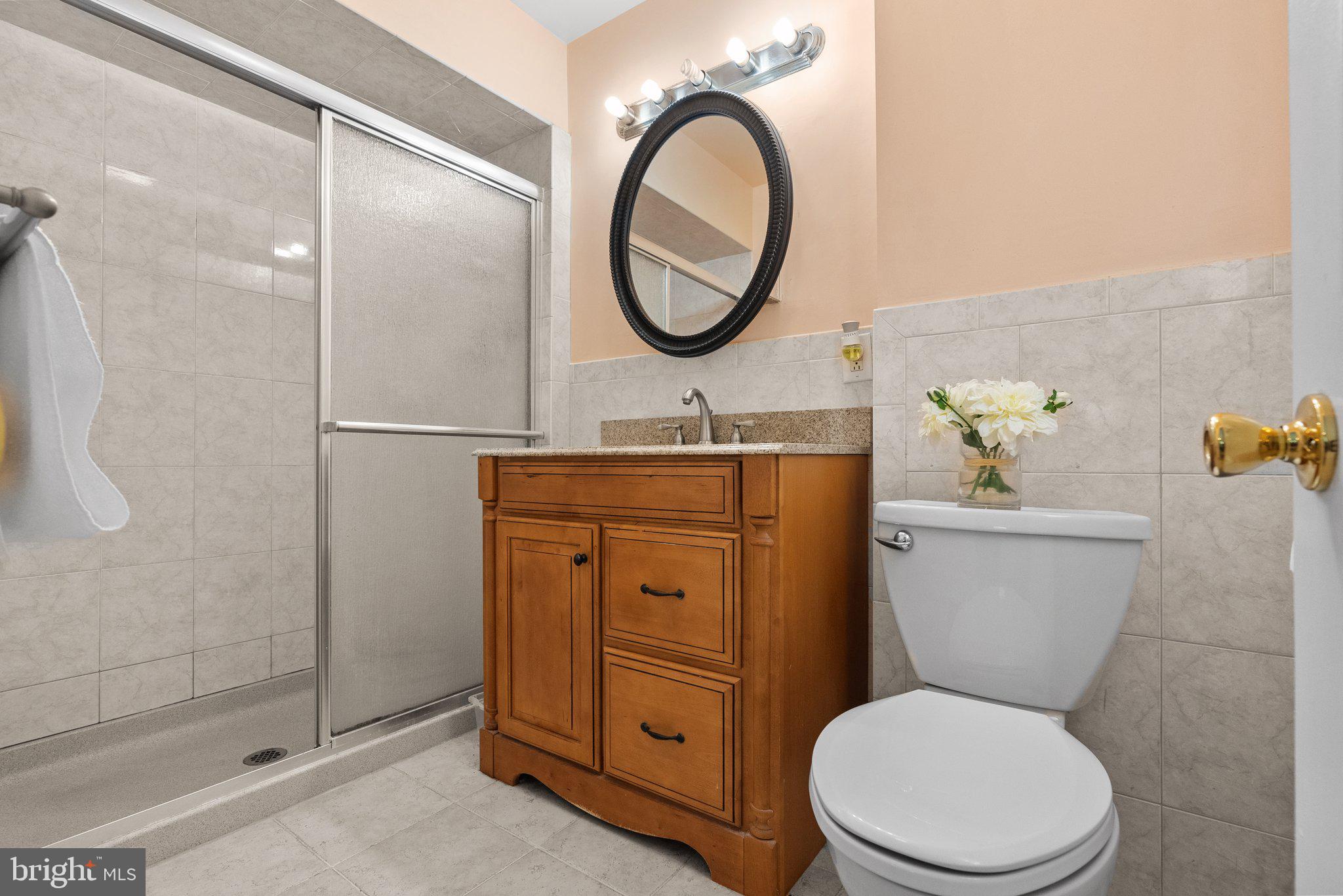 PHILADELPHIA (NORTHEAST) - Residential