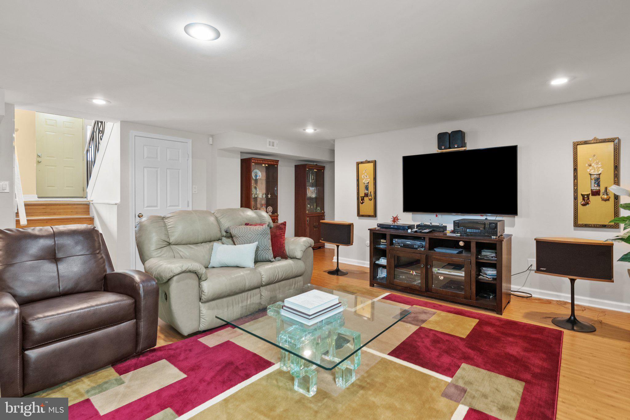 PHILADELPHIA (NORTHEAST) - Residential