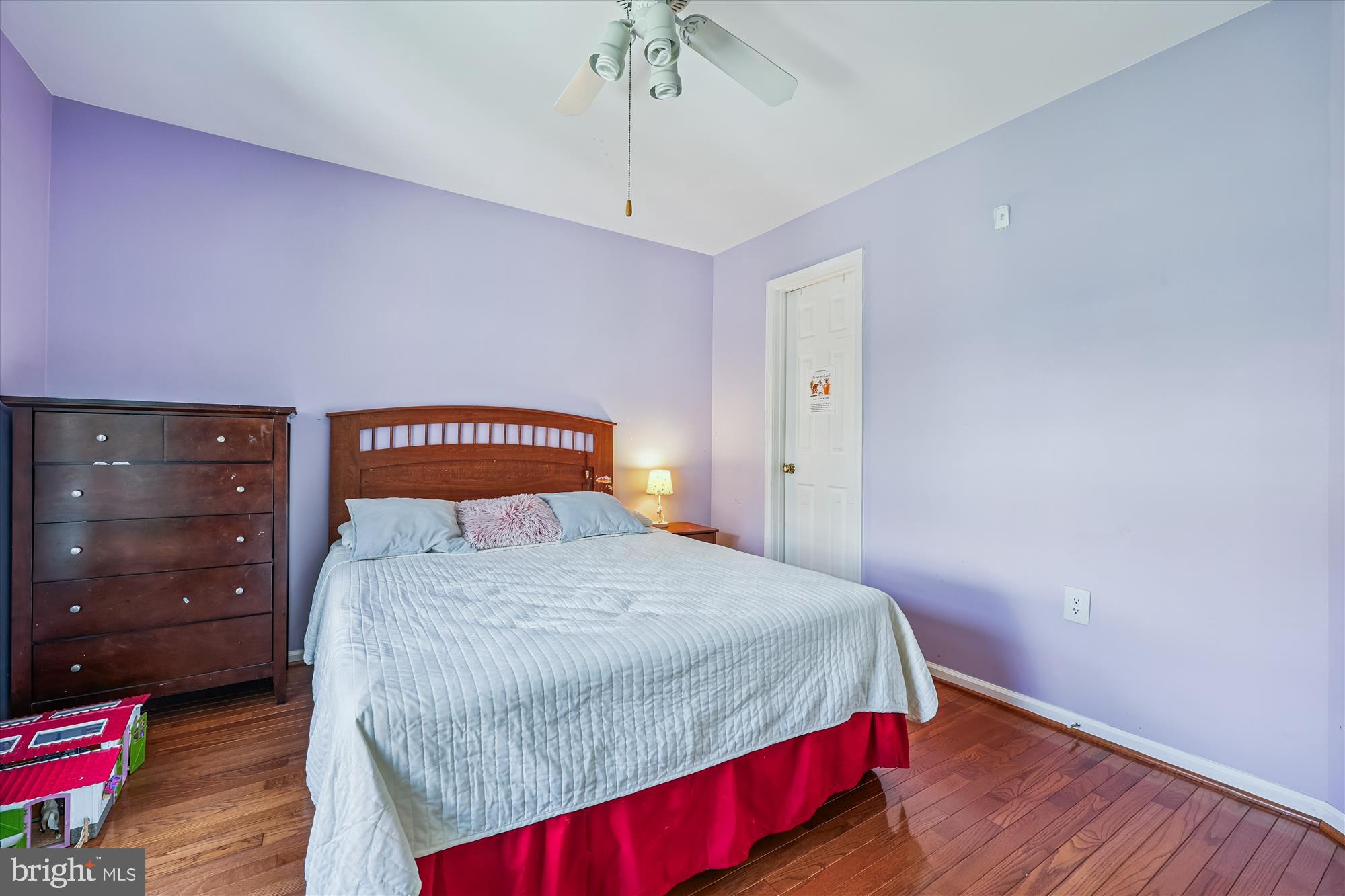 WASHINGTONIAN WOODS - Residential