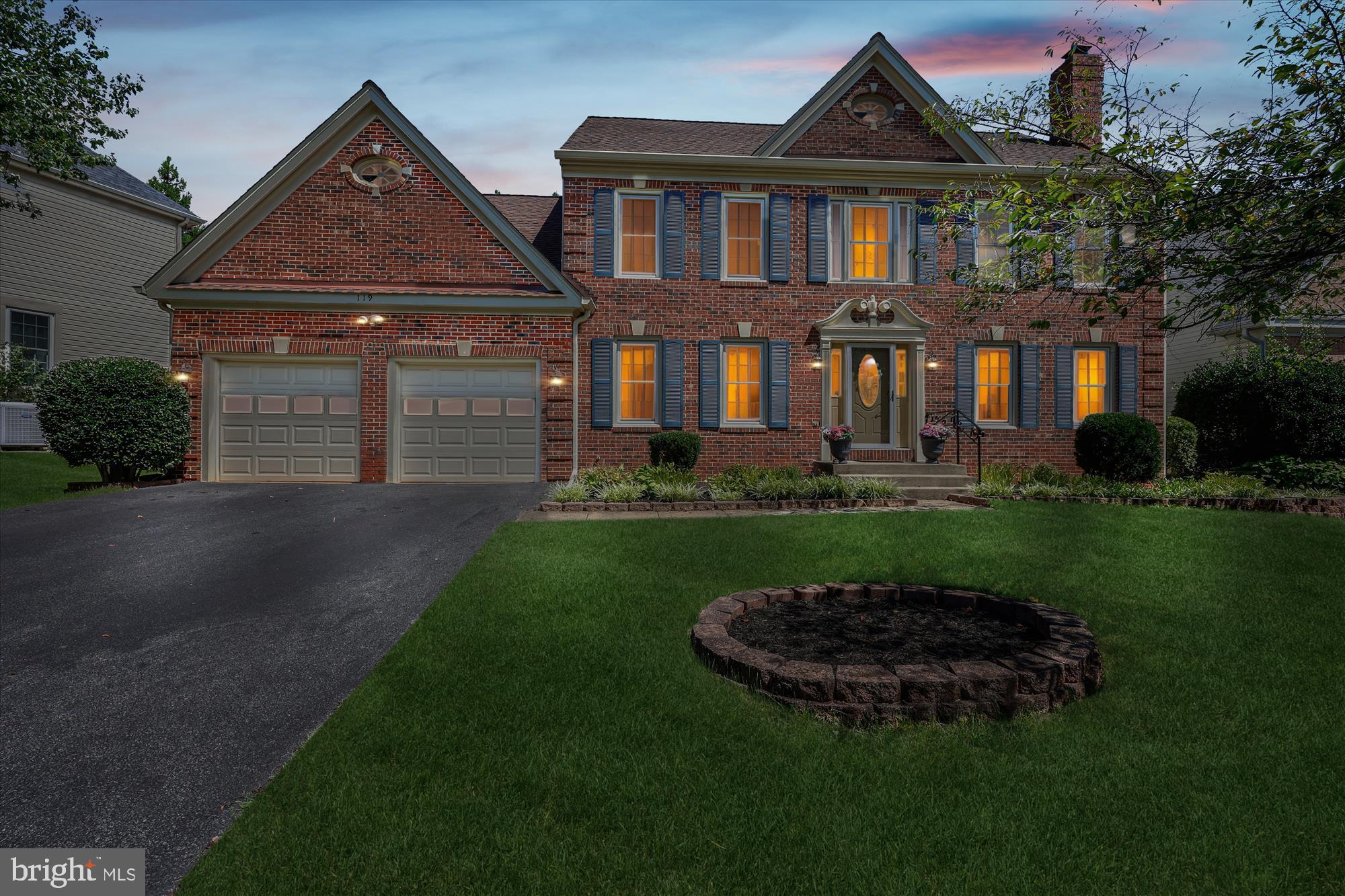 WASHINGTONIAN WOODS - Residential