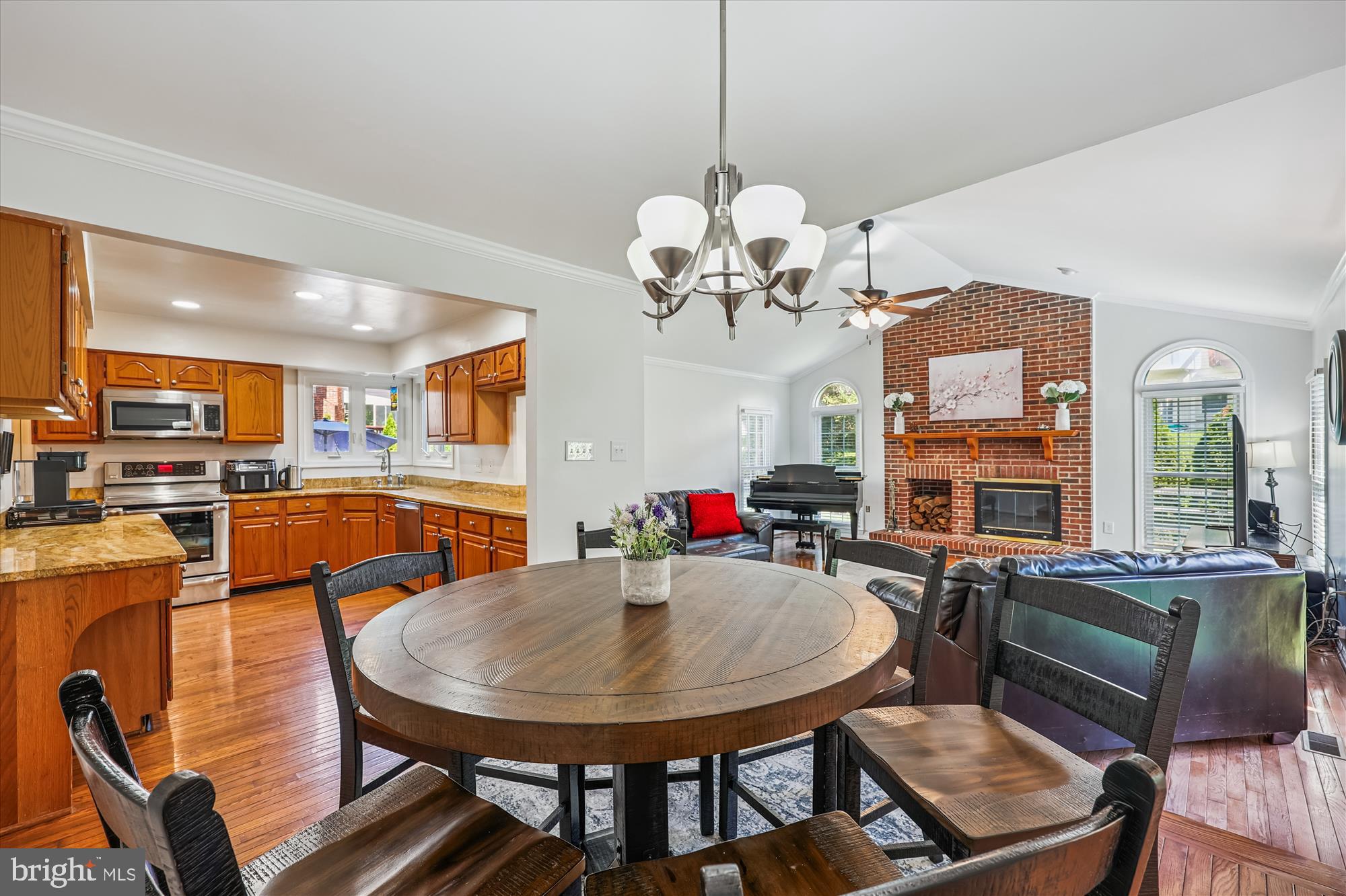 WASHINGTONIAN WOODS - Residential