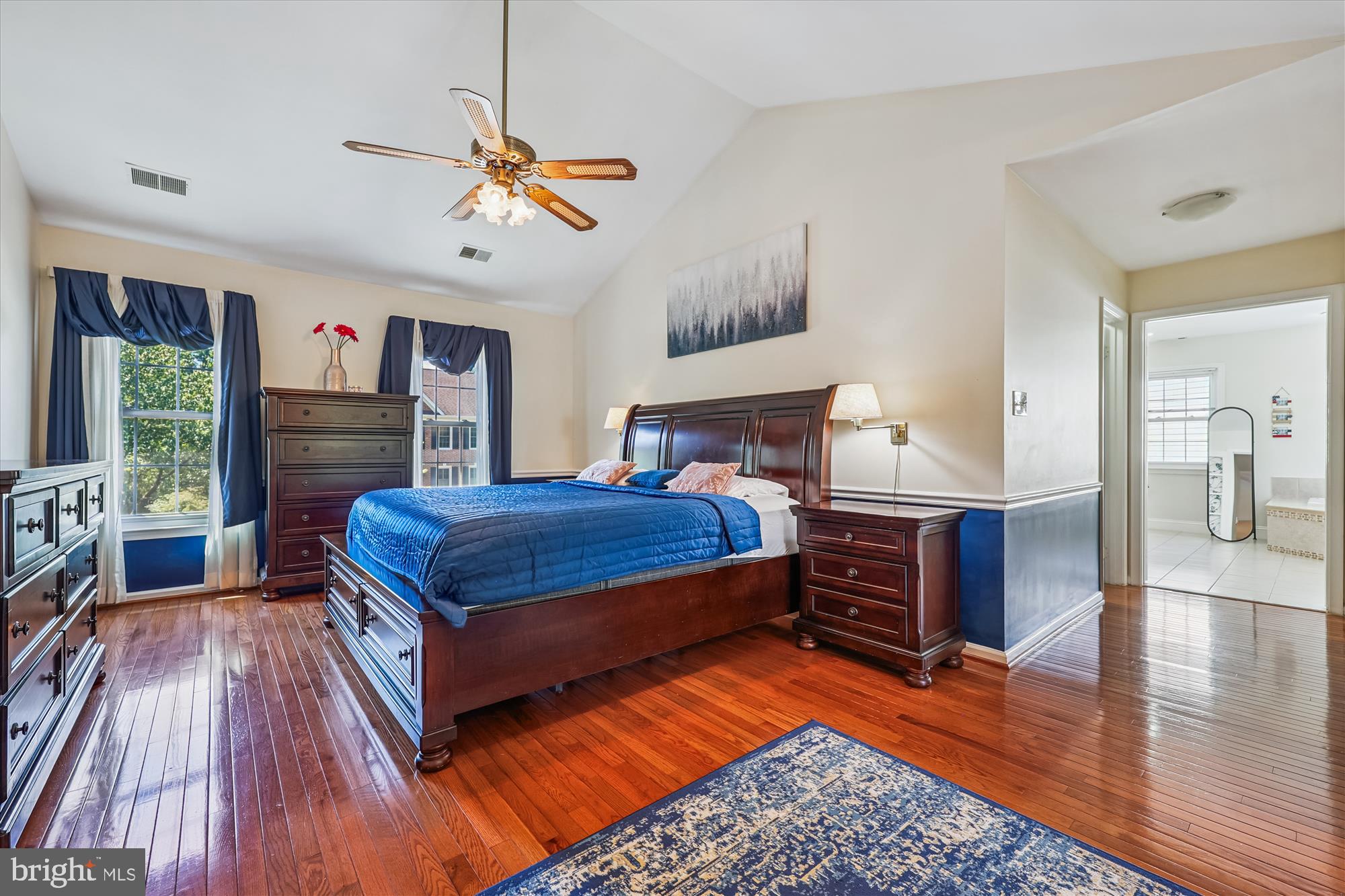 WASHINGTONIAN WOODS - Residential