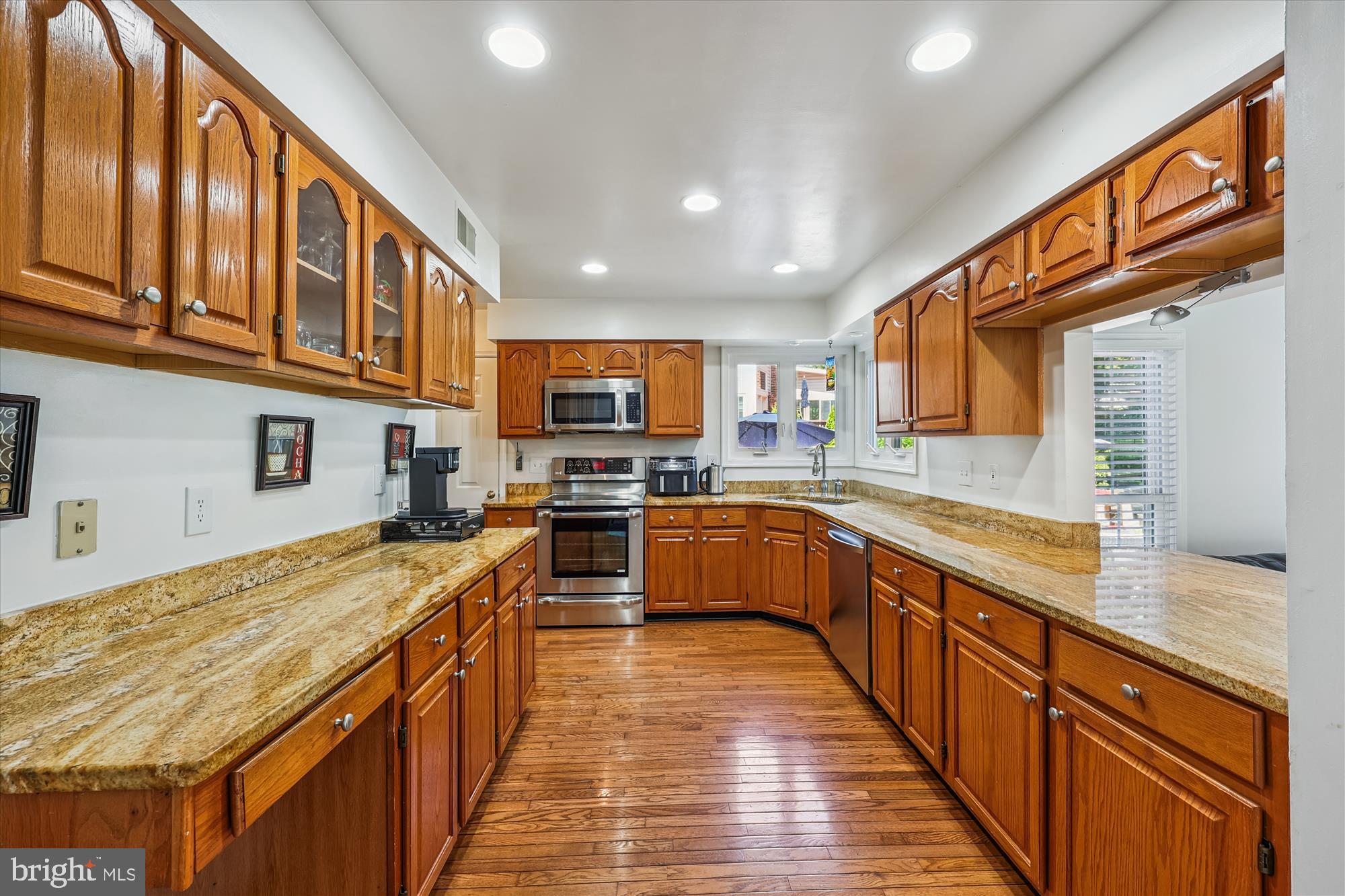 WASHINGTONIAN WOODS - Residential